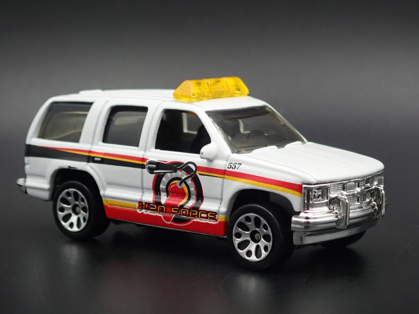 1997 97 CHEVY CHEVROLET TAHOE FIRE RESUCE VEHICLE 1:64  SCALE DIECAST MODEL CAR