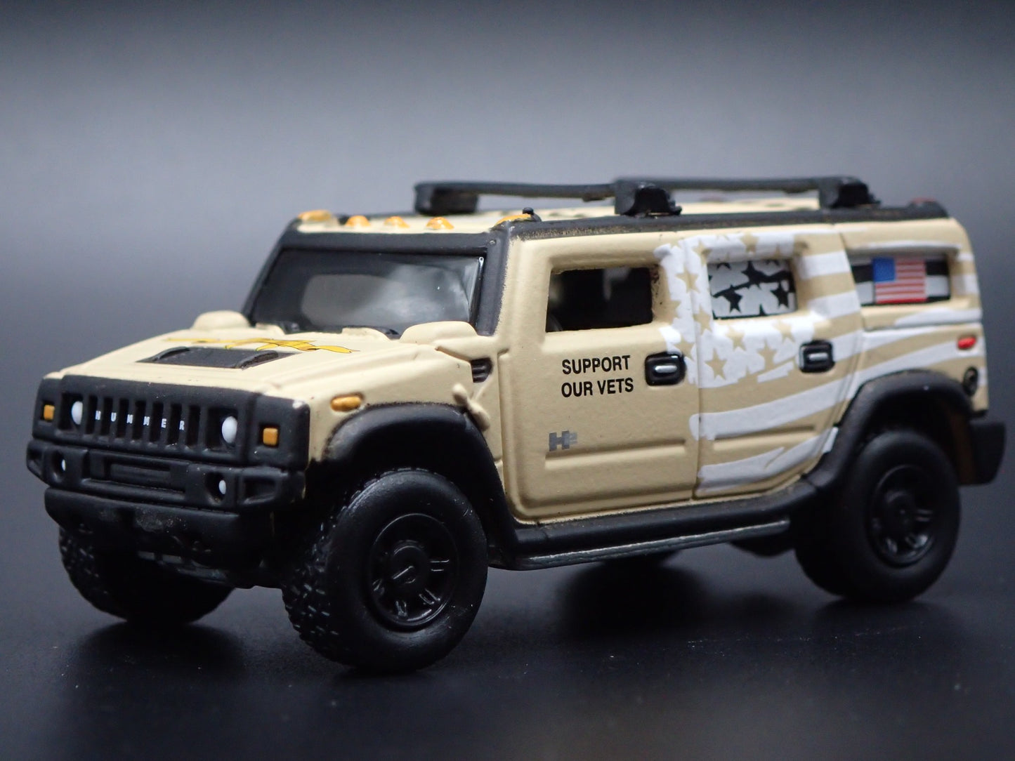 2003-2009 HUMMER H2 SUV VICTORY OVER IRAQ 1:64 SCALE DIORAMA DIECAST MODEL CAR