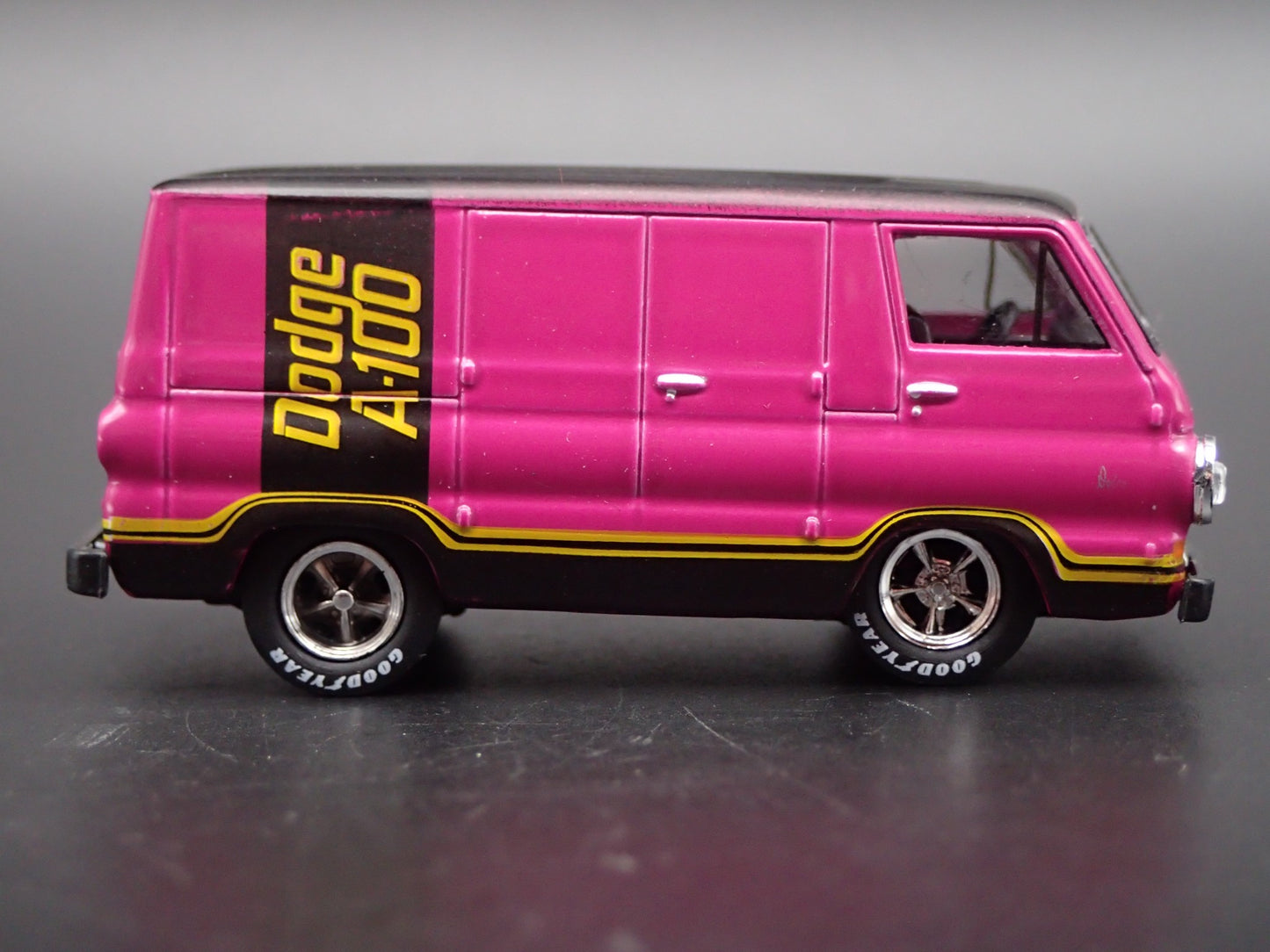 1967 67 DODGE A100 PANEL VAN 1/64 SCALE COLLECTIBLE DIORAMA DIECAST MODEL CAR