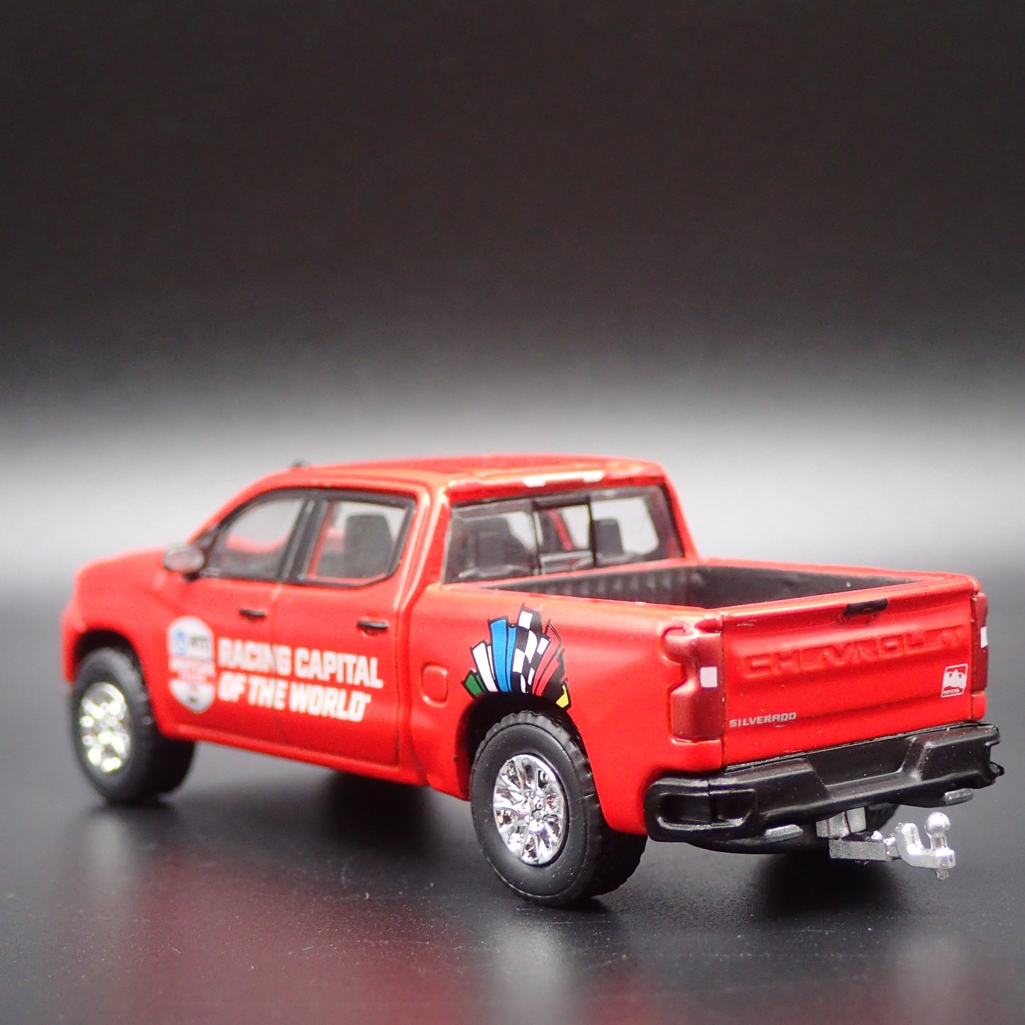 2023 23 CHEVY CHEVROLET SILVERADO INDY 500 TRUCK W HITCH 1:64 DIECAST MODEL CAR