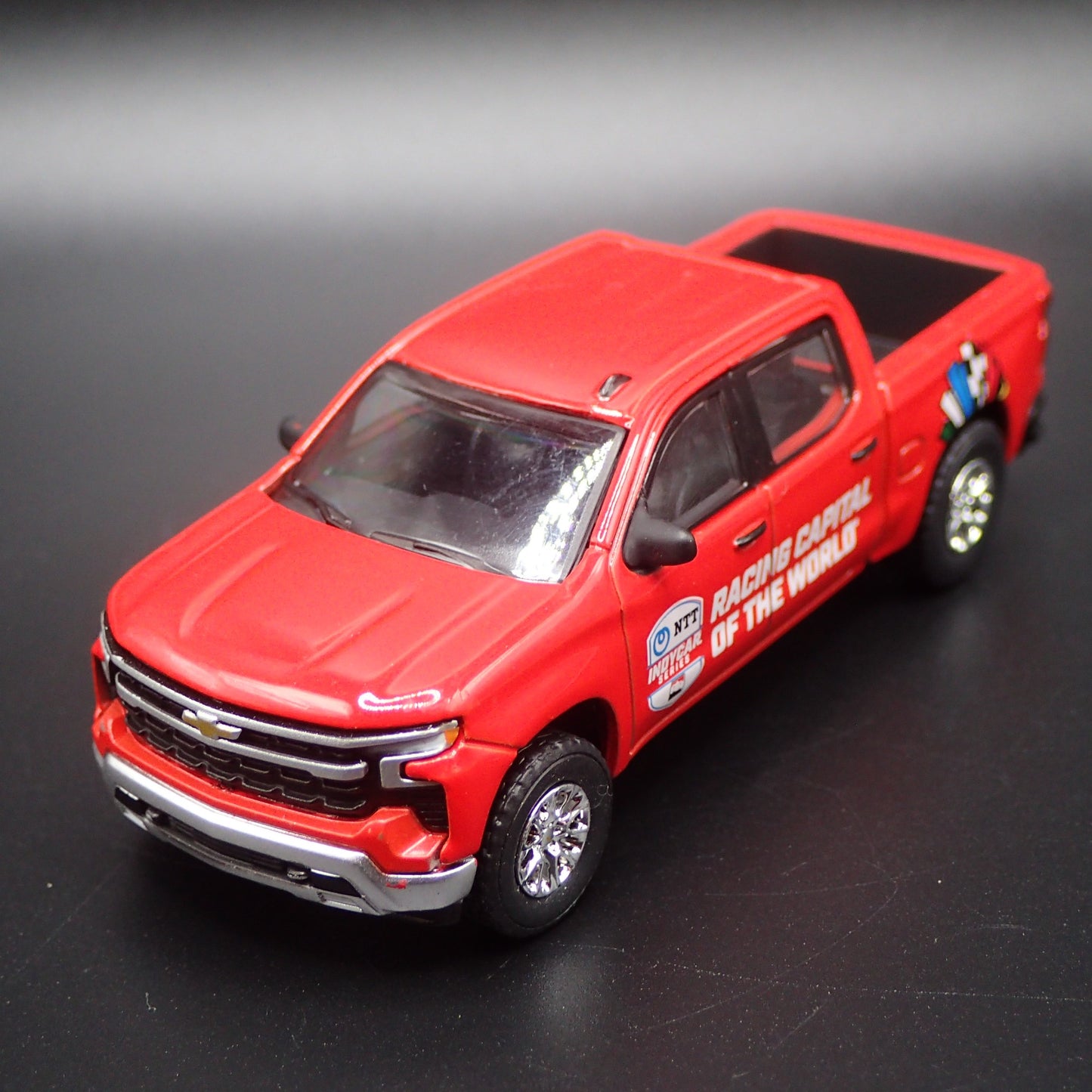 2023 23 CHEVY CHEVROLET SILVERADO INDY 500 TRUCK W HITCH 1:64 DIECAST MODEL CAR