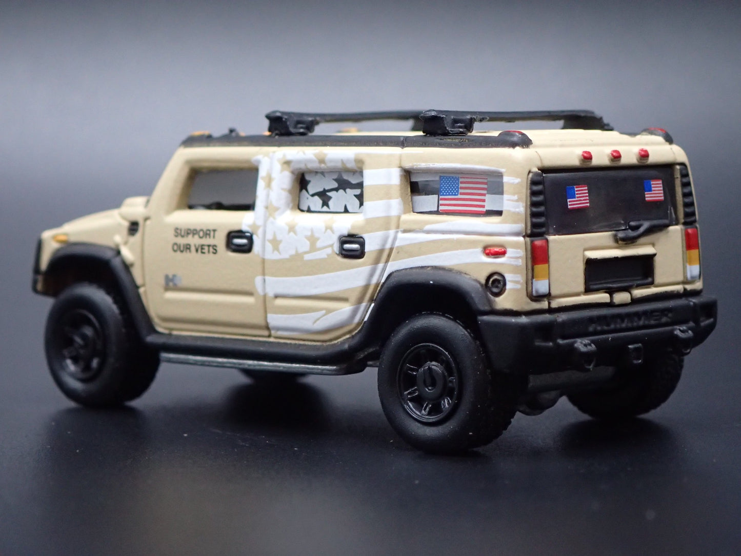 2003-2009 HUMMER H2 SUV VICTORY OVER IRAQ 1:64 SCALE DIORAMA DIECAST MODEL CAR