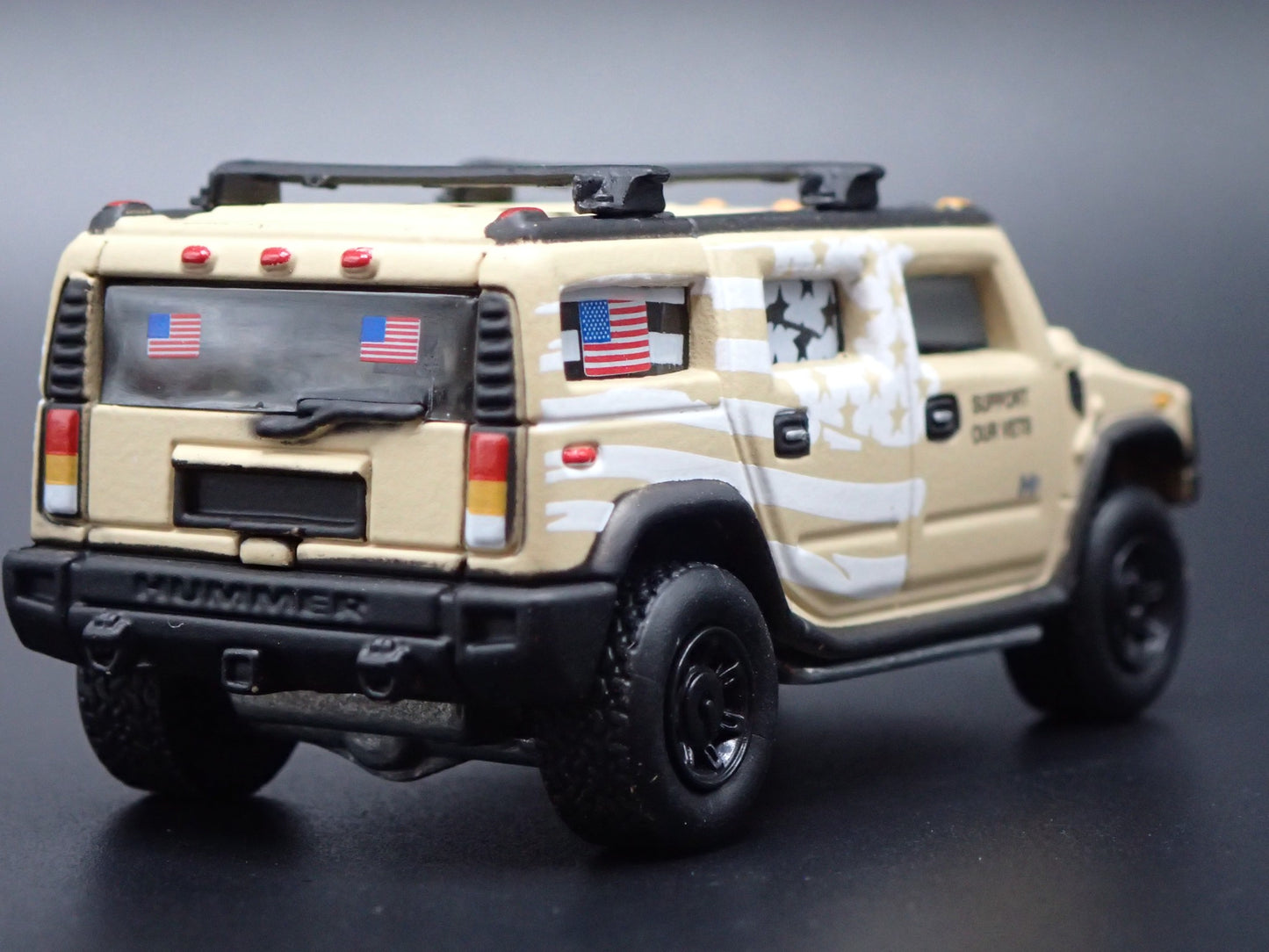 2003-2009 HUMMER H2 SUV VICTORY OVER IRAQ 1:64 SCALE DIORAMA DIECAST MODEL CAR