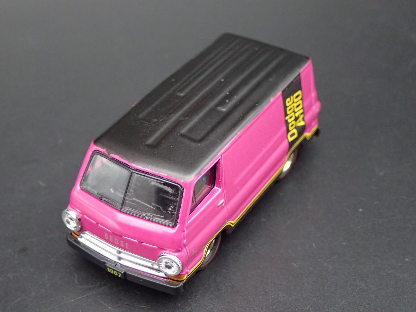 1967 67 DODGE A100 PANEL VAN 1/64 SCALE COLLECTIBLE DIORAMA DIECAST MODEL CAR
