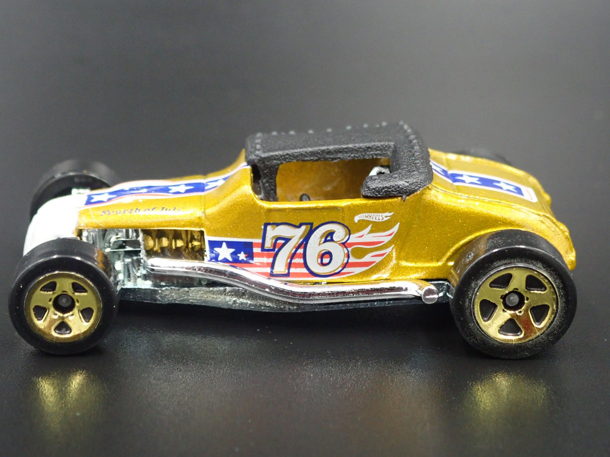 1927 FORD TRACK T ROADSTER RARE 1:64 SCALE COLLECTIBLE DIORAMA DIECAST MODEL CAR-Burning Rubber Toy Company