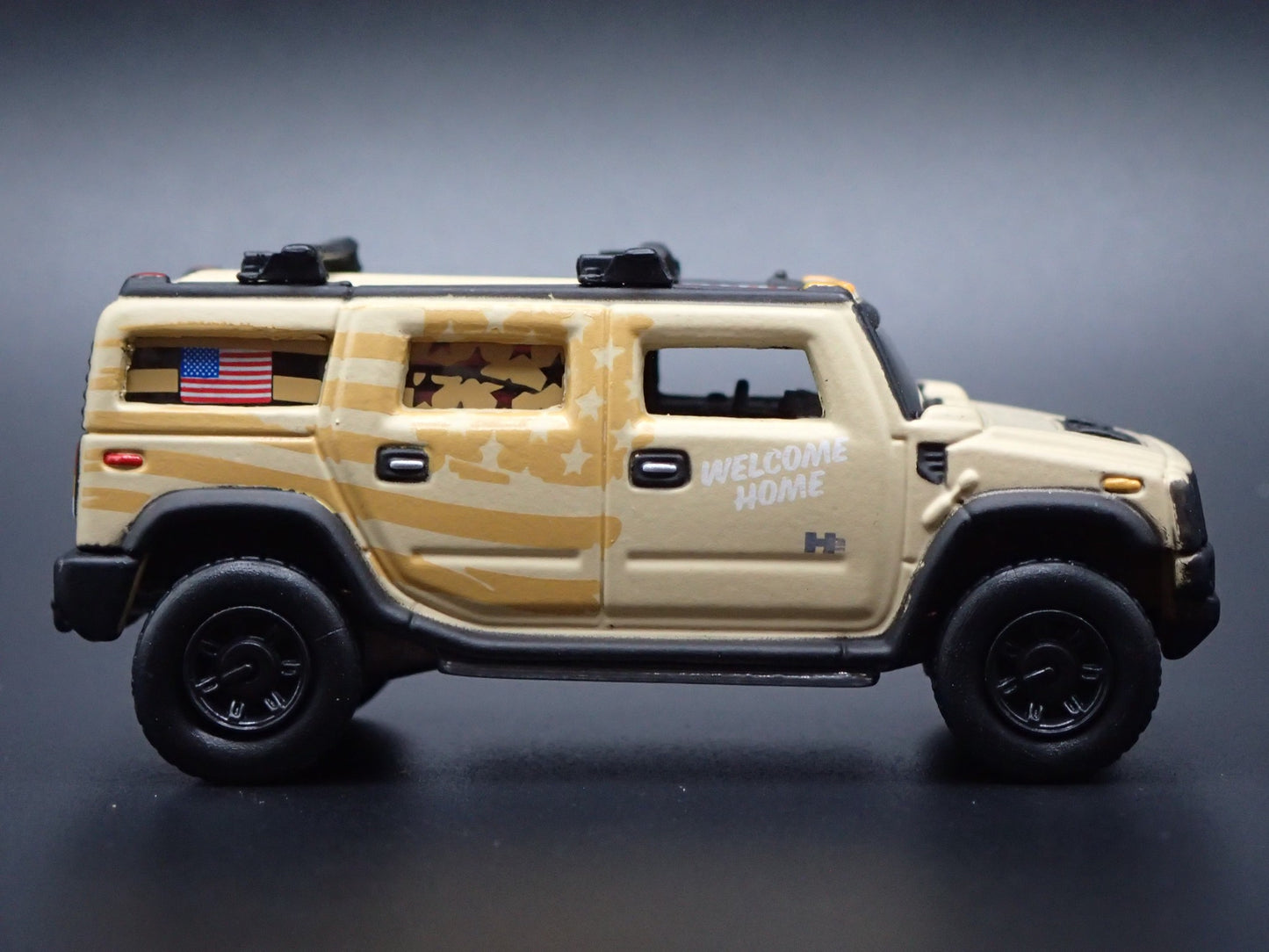 2003-2009 HUMMER H2 SUV VICTORY OVER IRAQ 1:64 SCALE DIORAMA DIECAST MODEL CAR