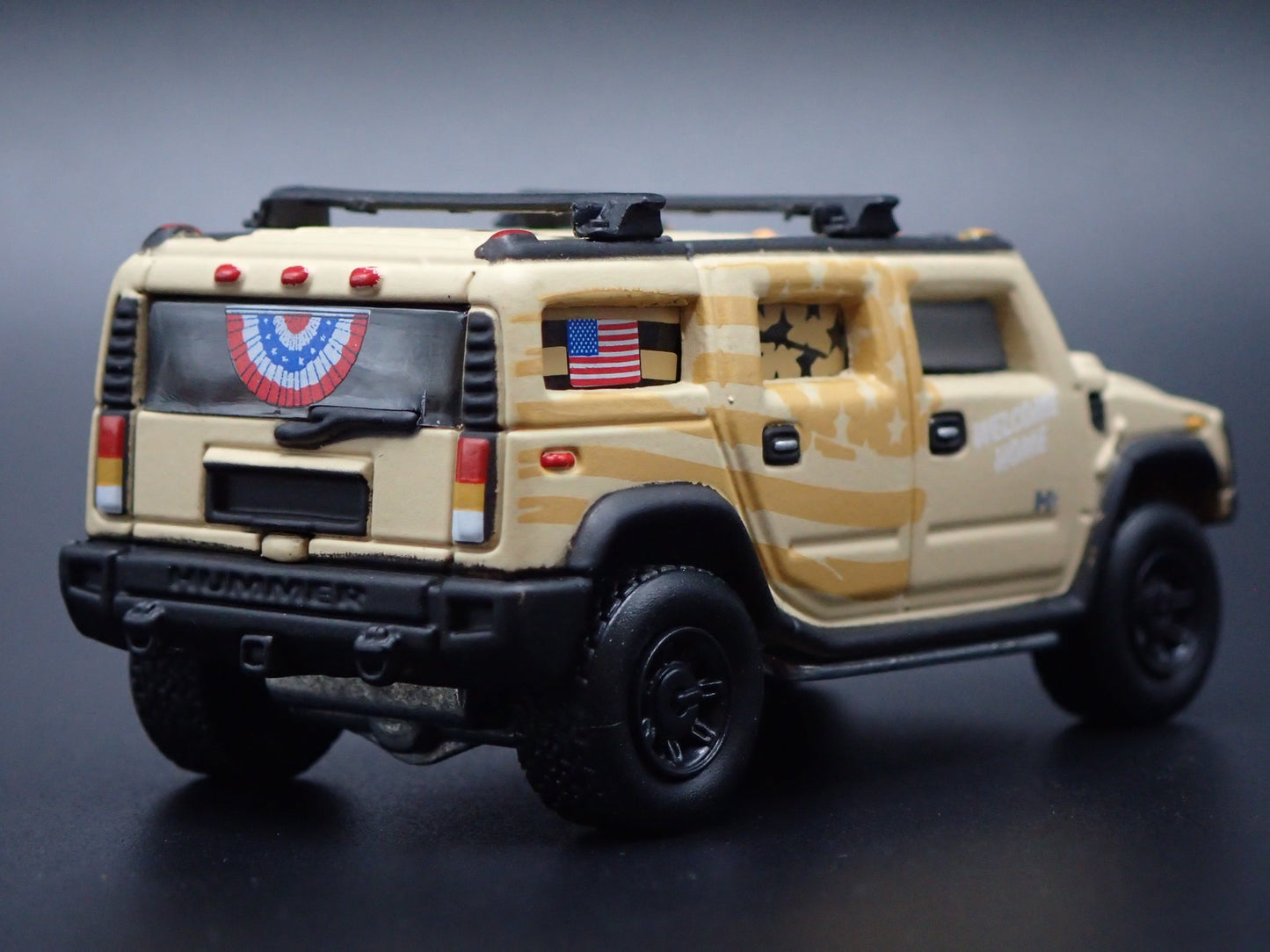 2003-2009 HUMMER H2 SUV VICTORY OVER IRAQ 1:64 SCALE DIORAMA DIECAST MODEL CAR