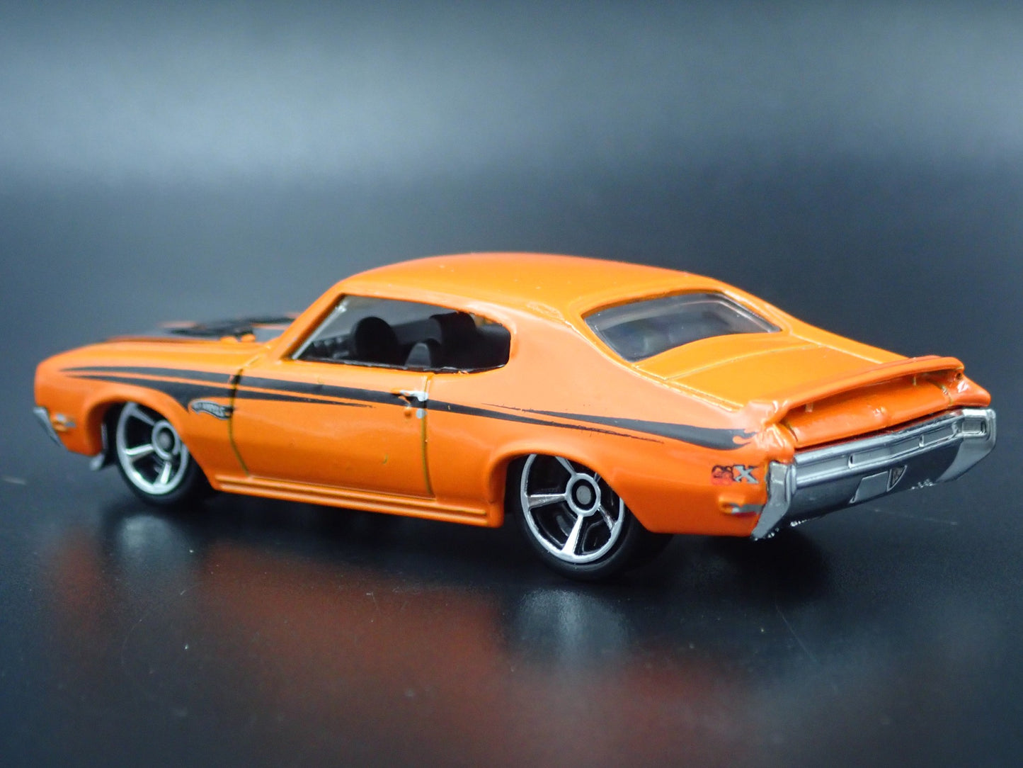 1970 70 BUICK GSX ORANGE 1:64 SCALE COLLECTIBLE DIORAMA DIECAST MODEL CAR