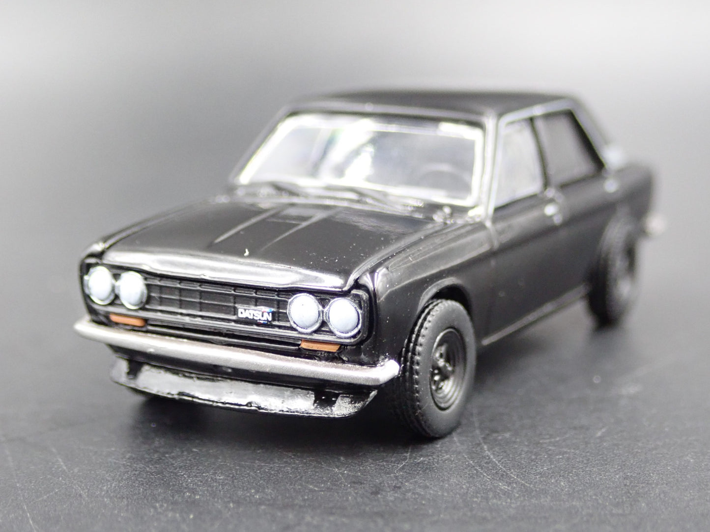 1967-1973 DATSUN 510 SEDAN 4 FOUR DOOR RARE 1:64 SCALE DIORAMA DIECAST MODEL CAR