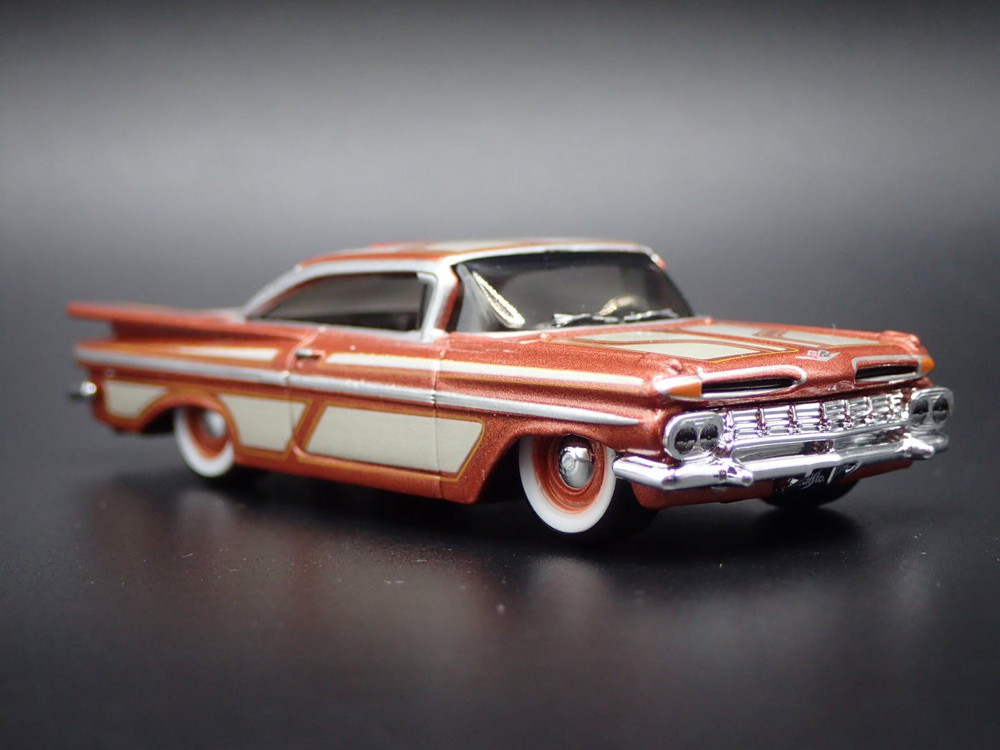 1959 59 CHEVY CHEVROLET IMPALA BROWN 1:64 SCALE COLLECTIBLE DIECAST MODEL CAR
