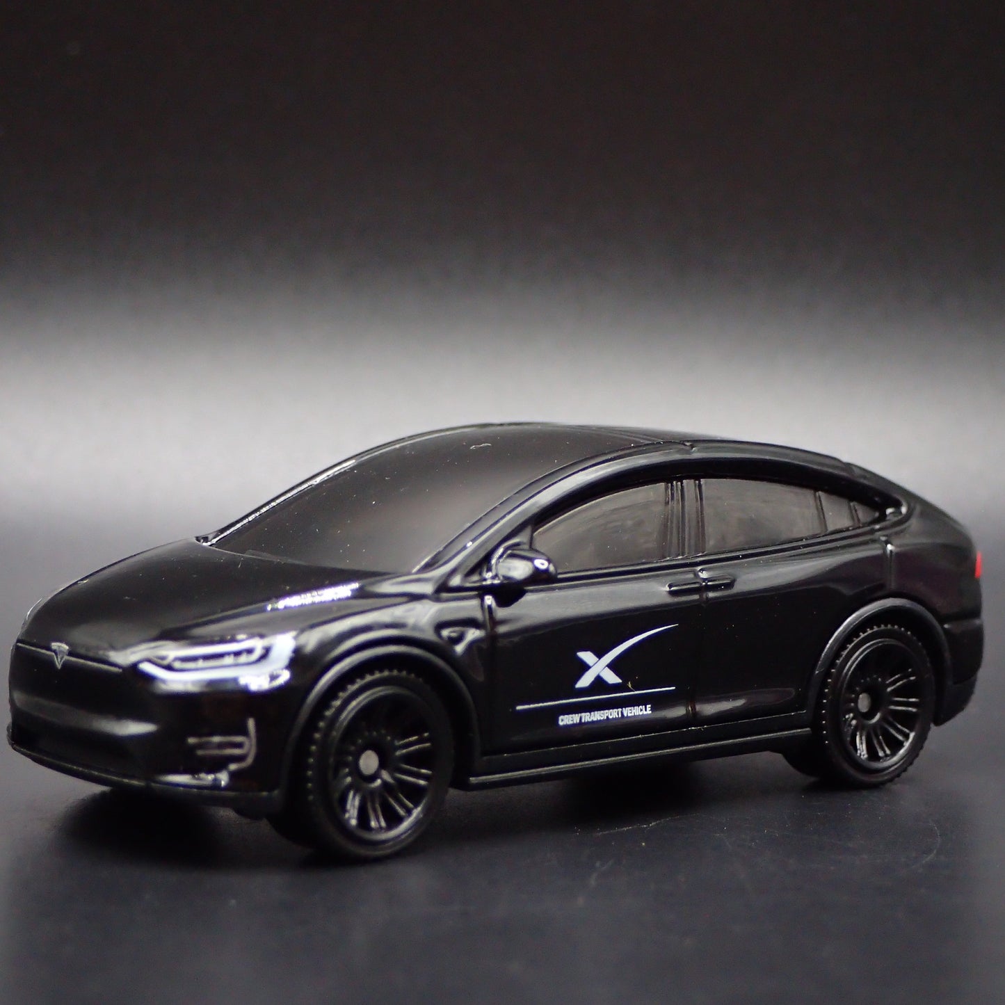 2016-2025 TESLA MODEL X SUV SPACE X BLACK 1:64 SCALE DIORAMA DIECAST MODEL CAR