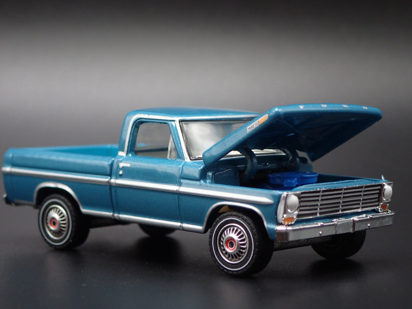 1967 67 FORD F100 SHORTBED PICKUP TRUCK W HITCH 1:64 SCALE DIECAST MODEL CAR