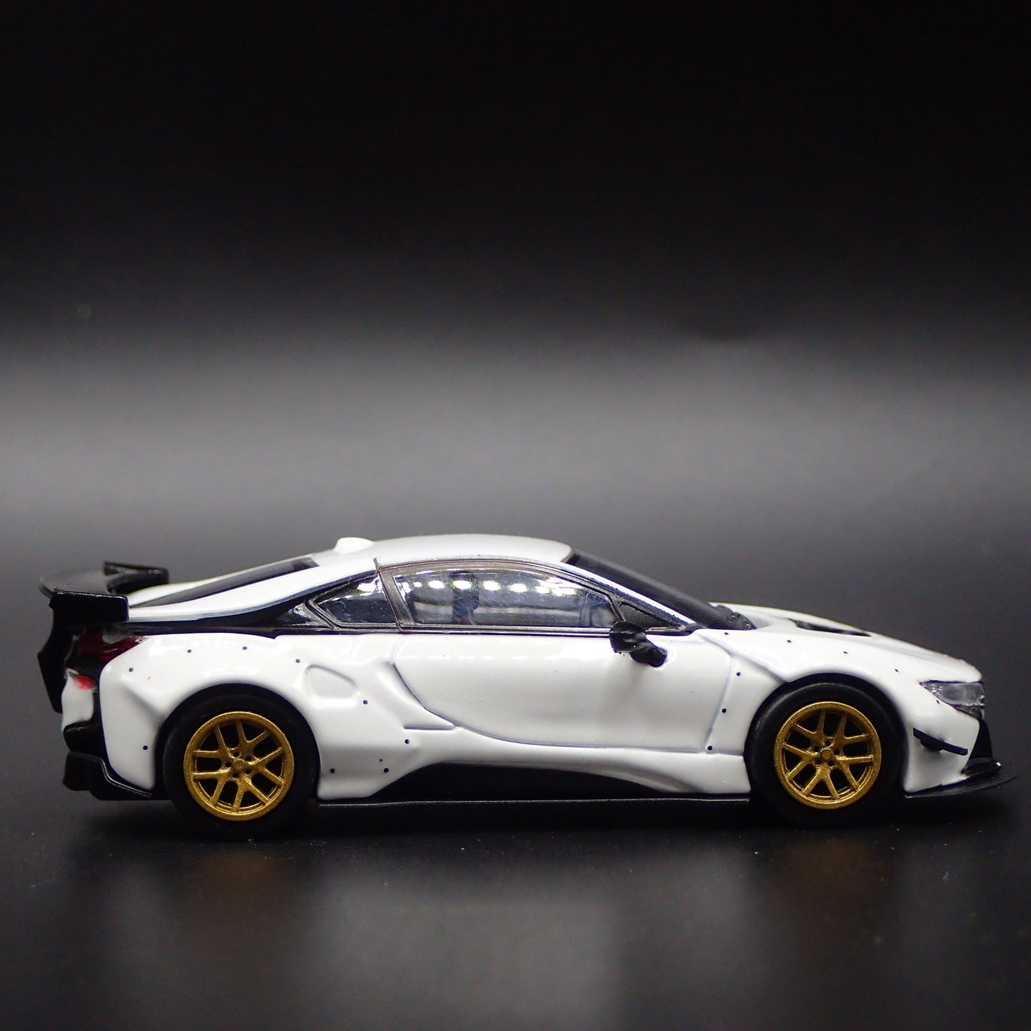 2014-2020 BMW i8 LIBERTY WALK LBWK RARE 1:64 SCALE DIORAMA DIECAST MODEL CAR
