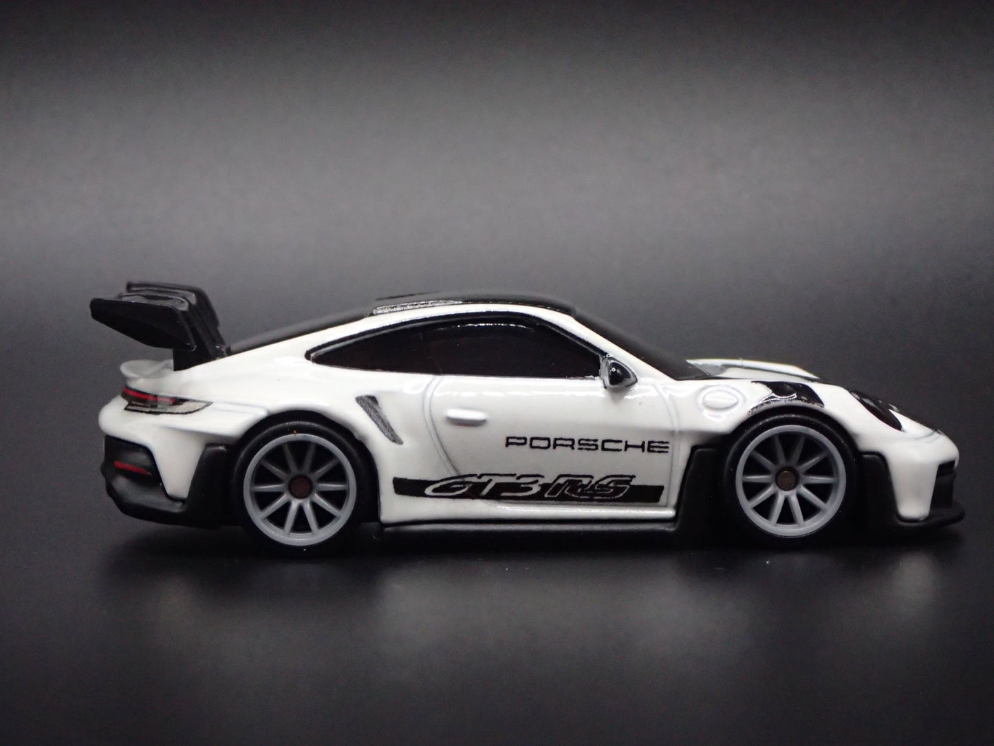 2018-2025 PORSCHE 911 GT3 RS 992 GRAN TURISMO WHITE 1:64 SCALE DIECAST MODEL CAR