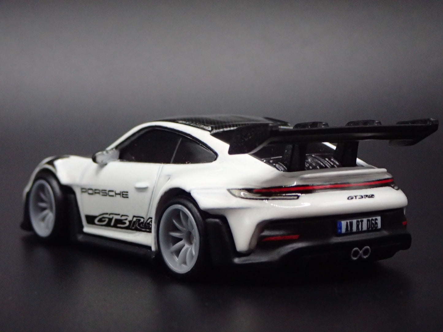2018-2025 PORSCHE 911 GT3 RS 992 GRAN TURISMO WHITE 1:64 SCALE DIECAST MODEL CAR