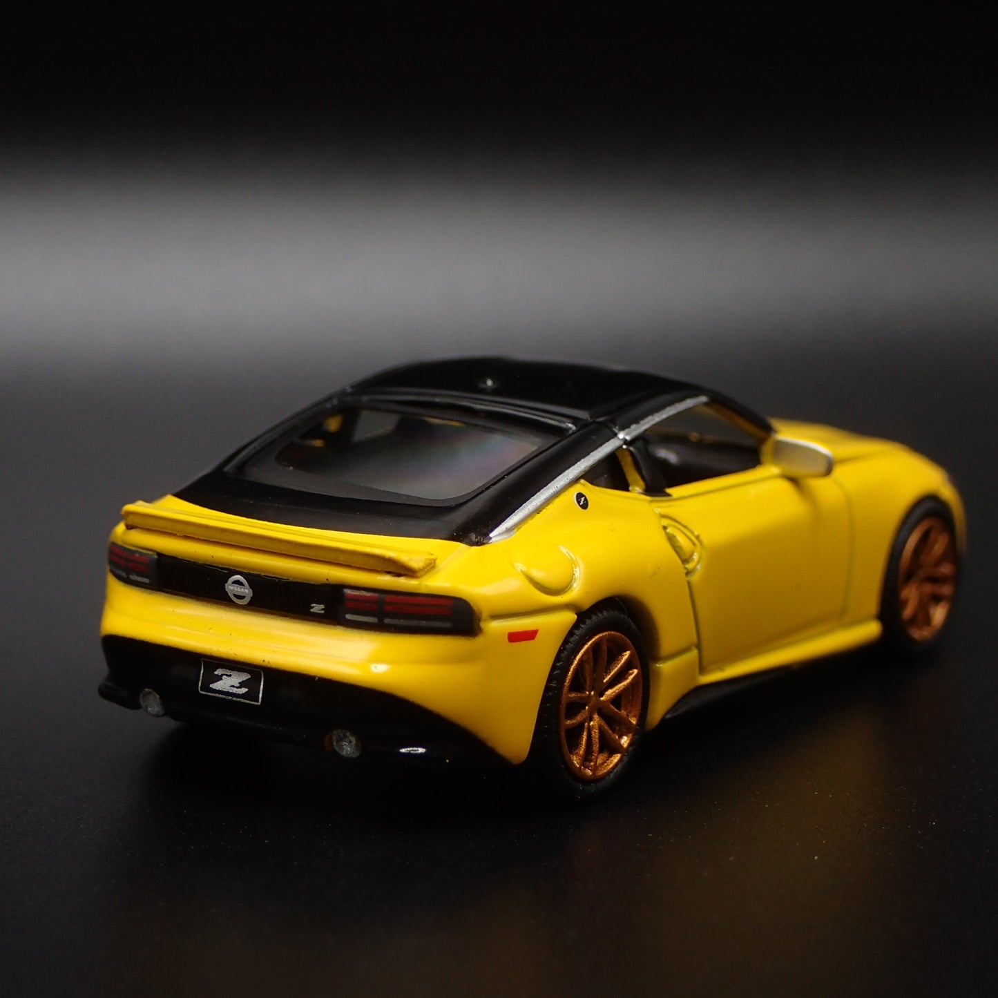 2023-2025 NISSAN Z YELLOW 1:64 SCALE COLLECTIBLE DIORAMA DIECAST MODEL CAR