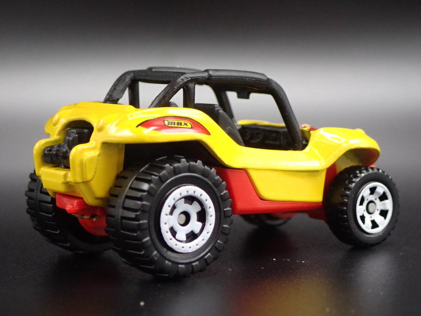 1965-1971 VW VOLKSWAGEN DUNE  BUGGY MANX 1:64 SCALE DIORAMA DIECAST MODEL CAR