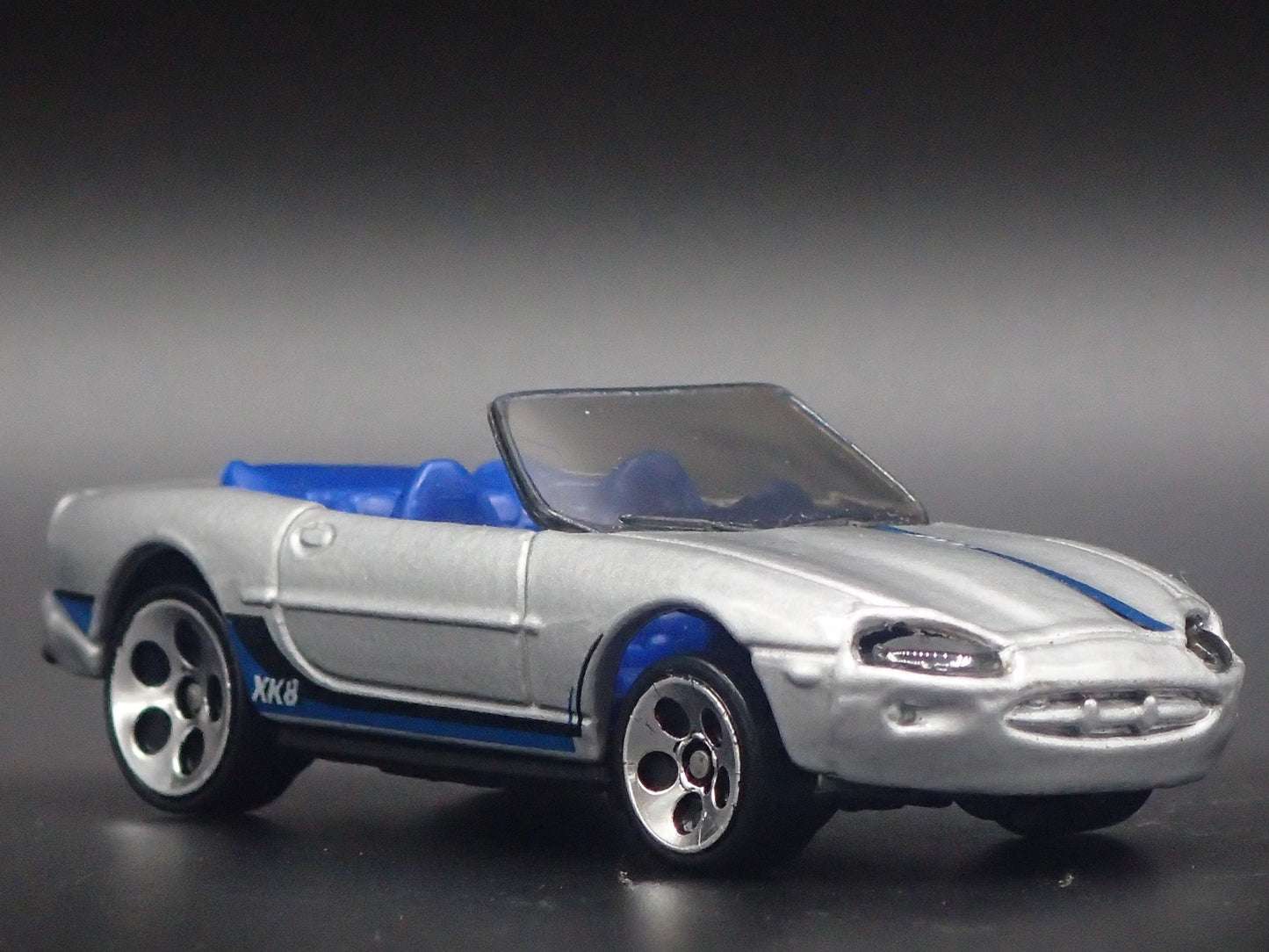 1996-2006 JAGUAR XK8 CONVERTIBLE SILVER 1/64 SCALE COLLECTIBLE DIECAST MODEL CAR
