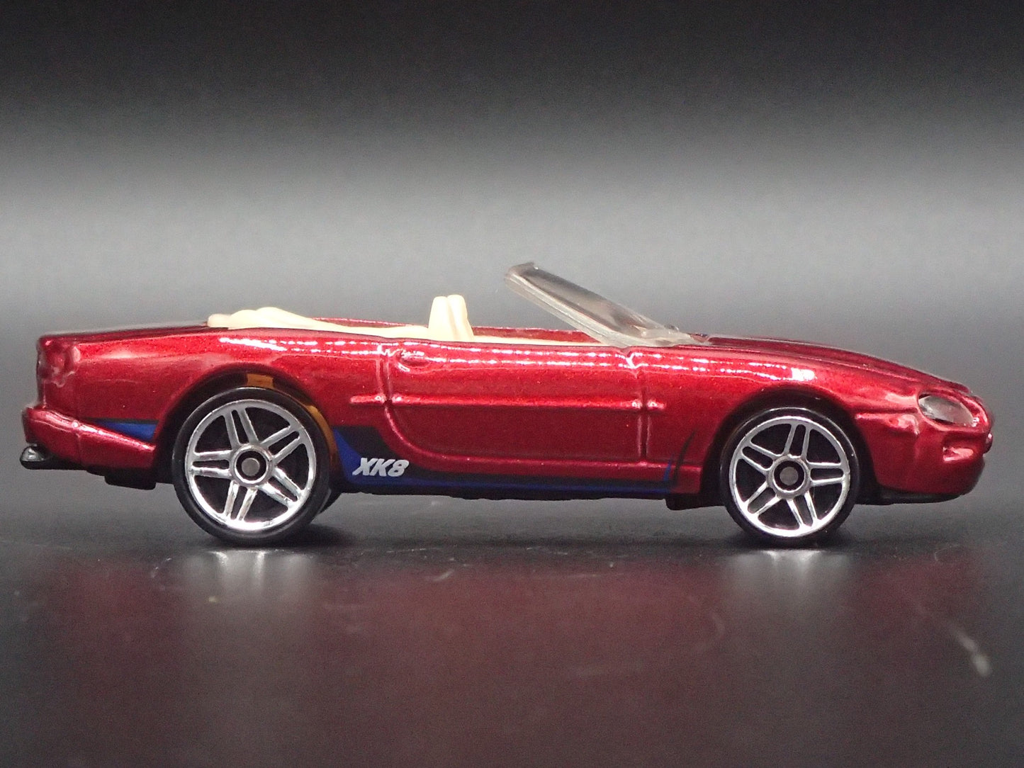 1996-2006 JAGUAR XK8 CONVERTIBLE RED 1/64 SCALE COLLECTIBLE DIECAST MODEL CAR