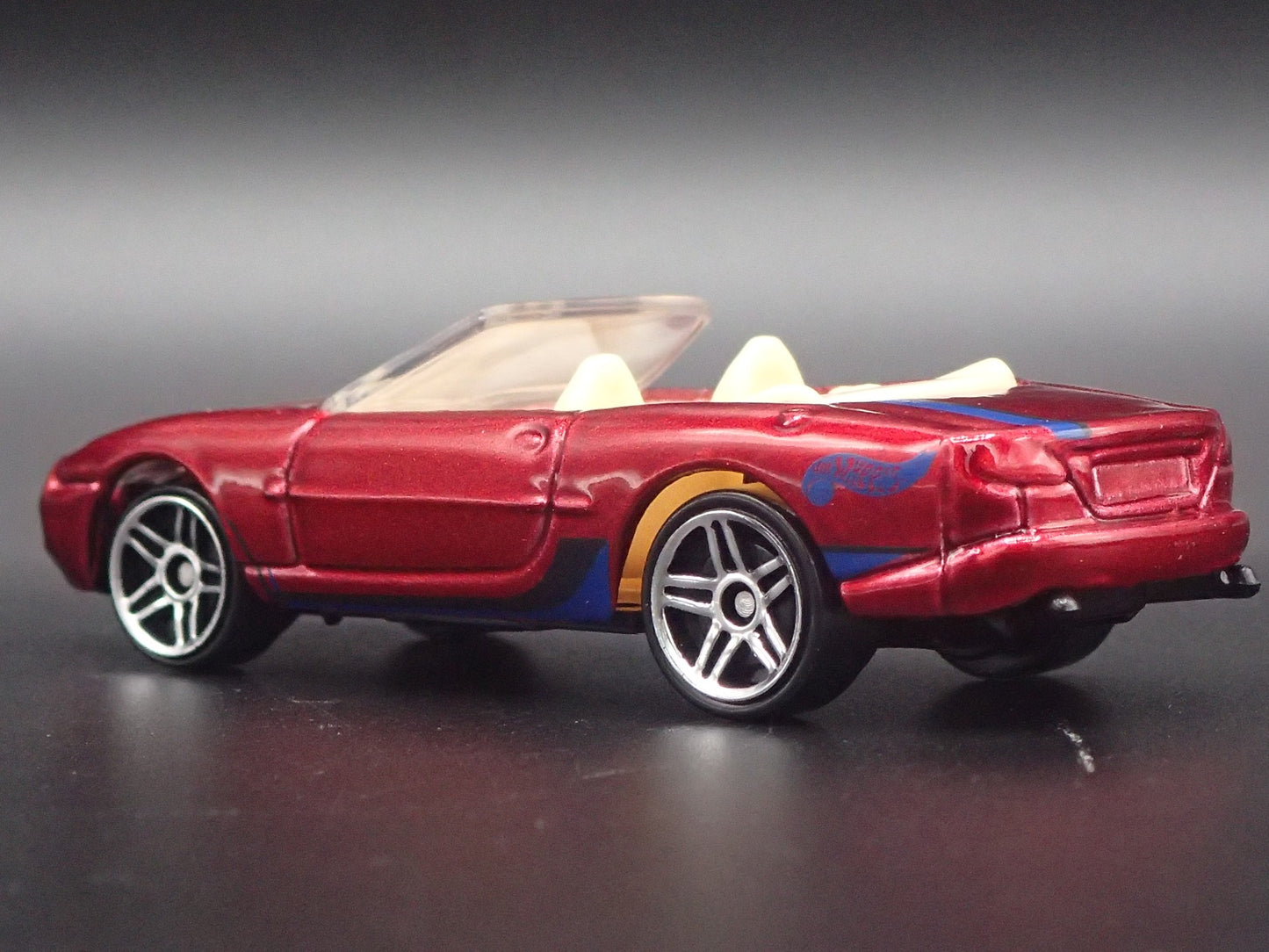 1996-2006 JAGUAR XK8 CONVERTIBLE RED 1/64 SCALE COLLECTIBLE DIECAST MODEL CAR