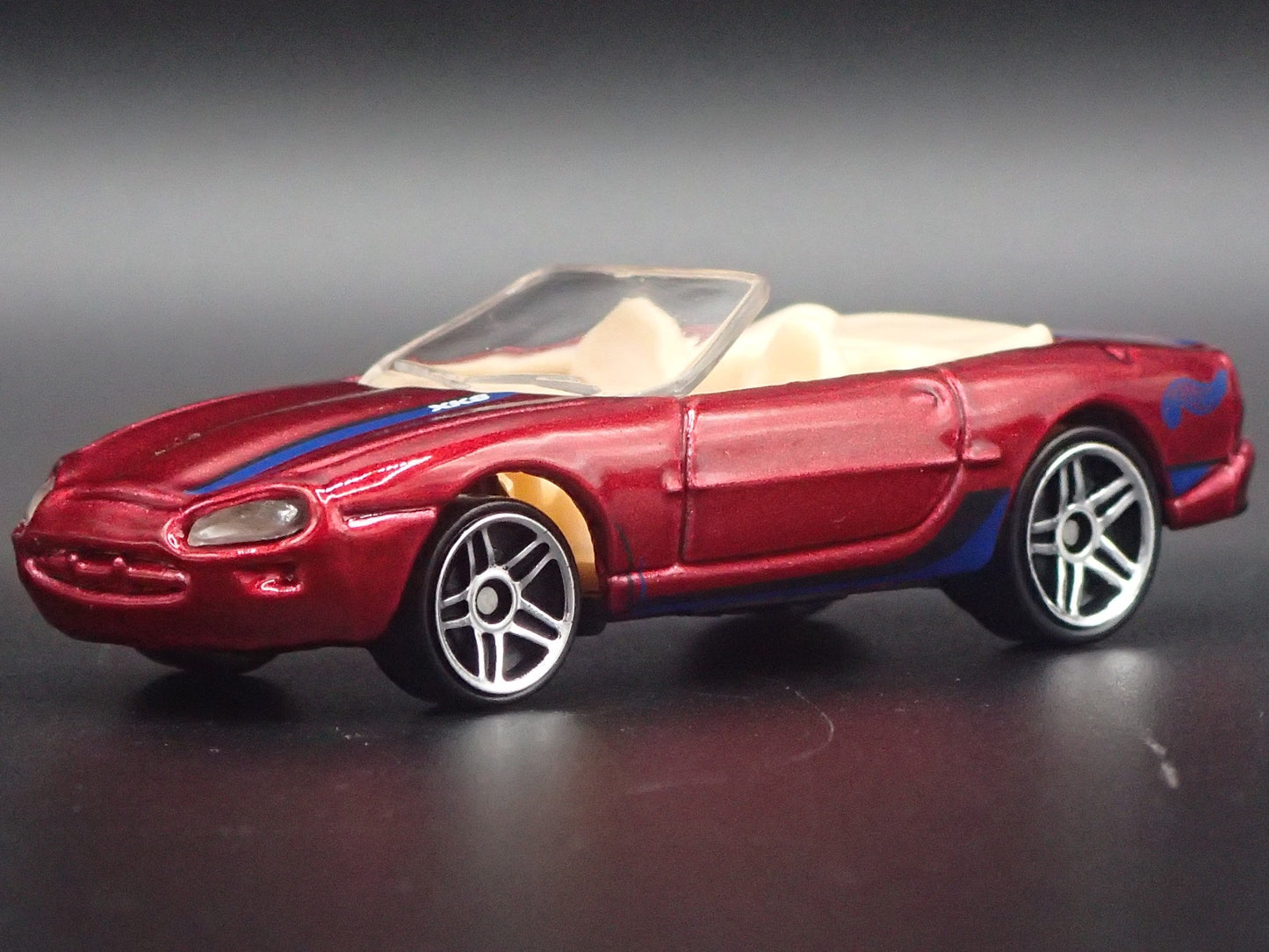 1996-2006 JAGUAR XK8 CONVERTIBLE RED 1/64 SCALE COLLECTIBLE DIECAST MODEL CAR