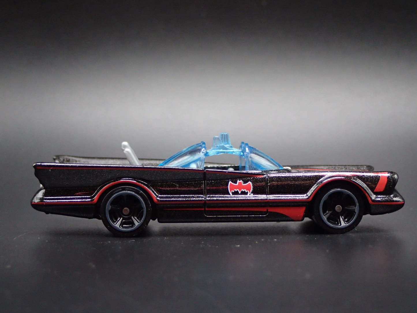 1966 66 BATMAN BATMOBILE ADAM WEST RARE 1/64 SCALE COLLECTIBLE DIECAST MODEL CAR