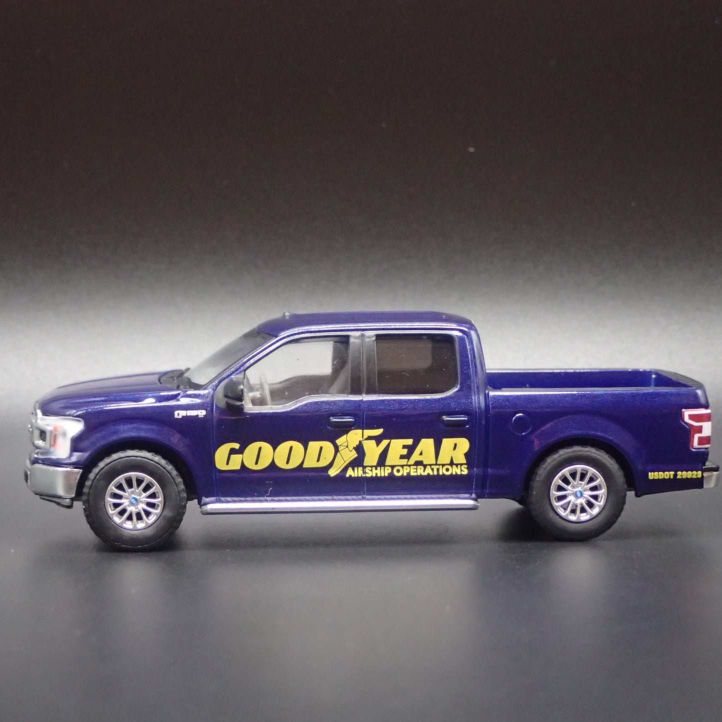 2015-2020 FORD F150 PICKUP TRUCK GOODYEAR 1:64 SCALE DIORAMA DIECAST MODEL CAR