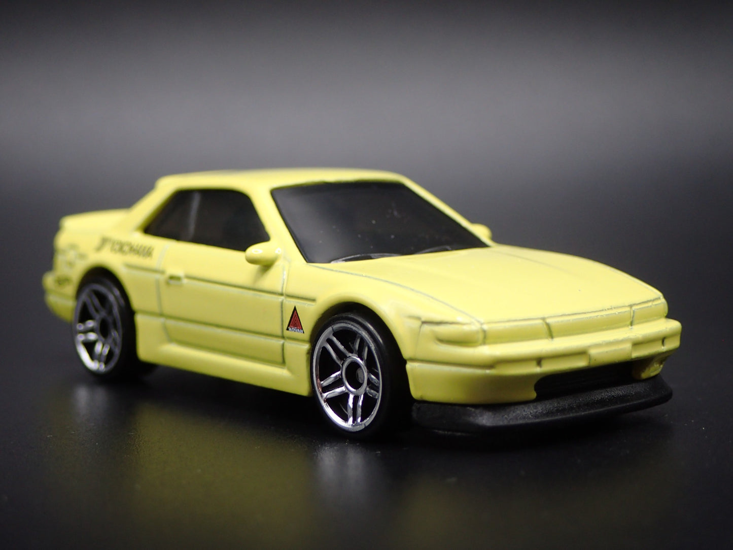 1988-1993 NISSAN SILVIA S13 YOKOHAMA 1:64 SCALE DIORAMA DIECAST MODEL CAR