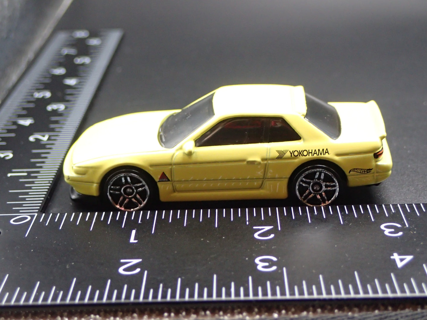 1988-1993 NISSAN SILVIA S13 YOKOHAMA 1:64 SCALE DIORAMA DIECAST MODEL CAR