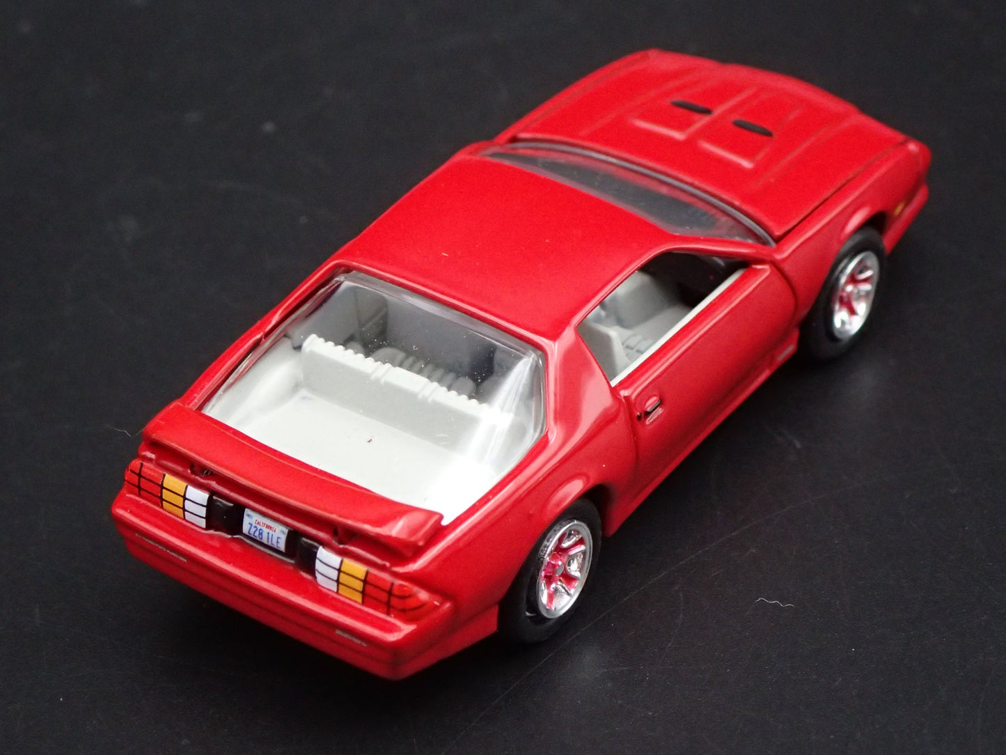 1991 91 CHEVY CHEVROLET CAMARO Z28 1LE RED 1:64 SCALE DIORAMA DIECAST MODEL CAR