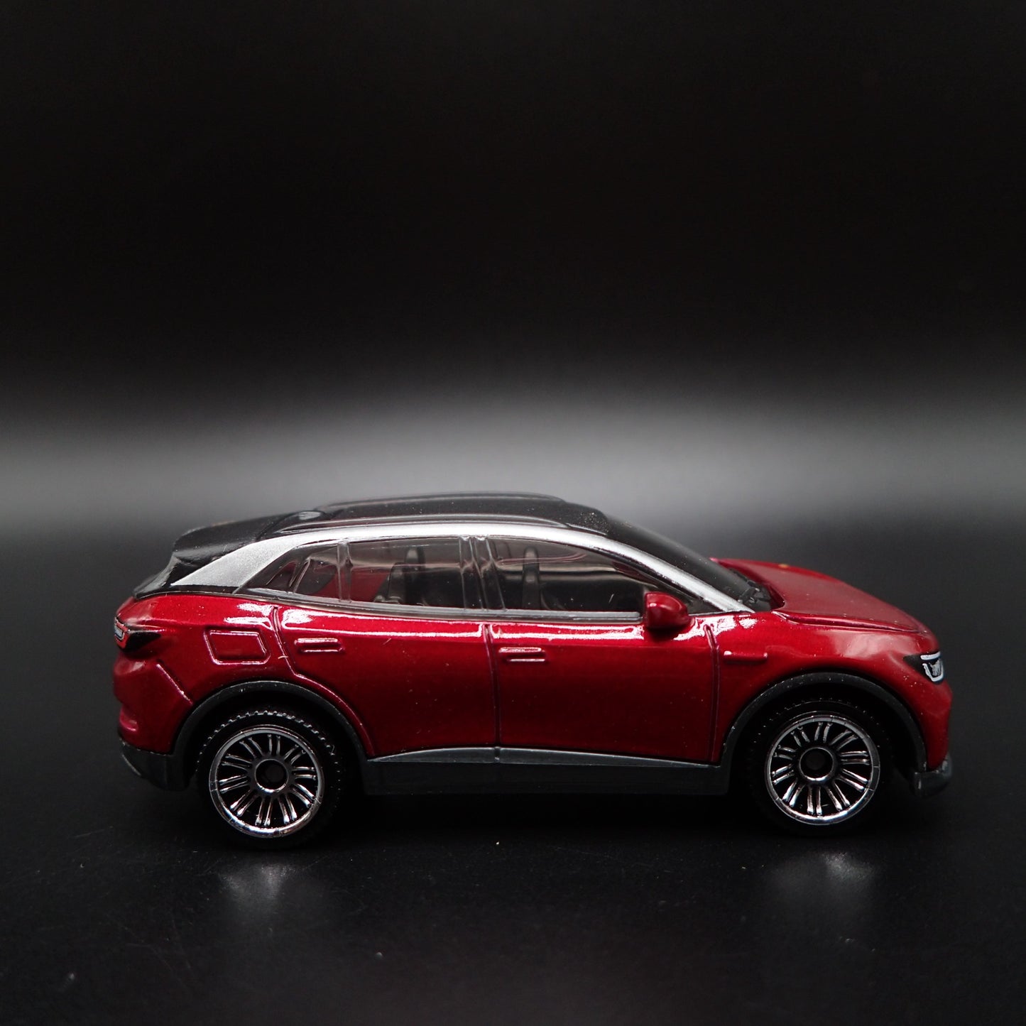 2020-2025 VW VOLKSWAGEN ID 4 ID4 ELECTRIC CAR 1:64 SCALE DIECAST MODEL CAR