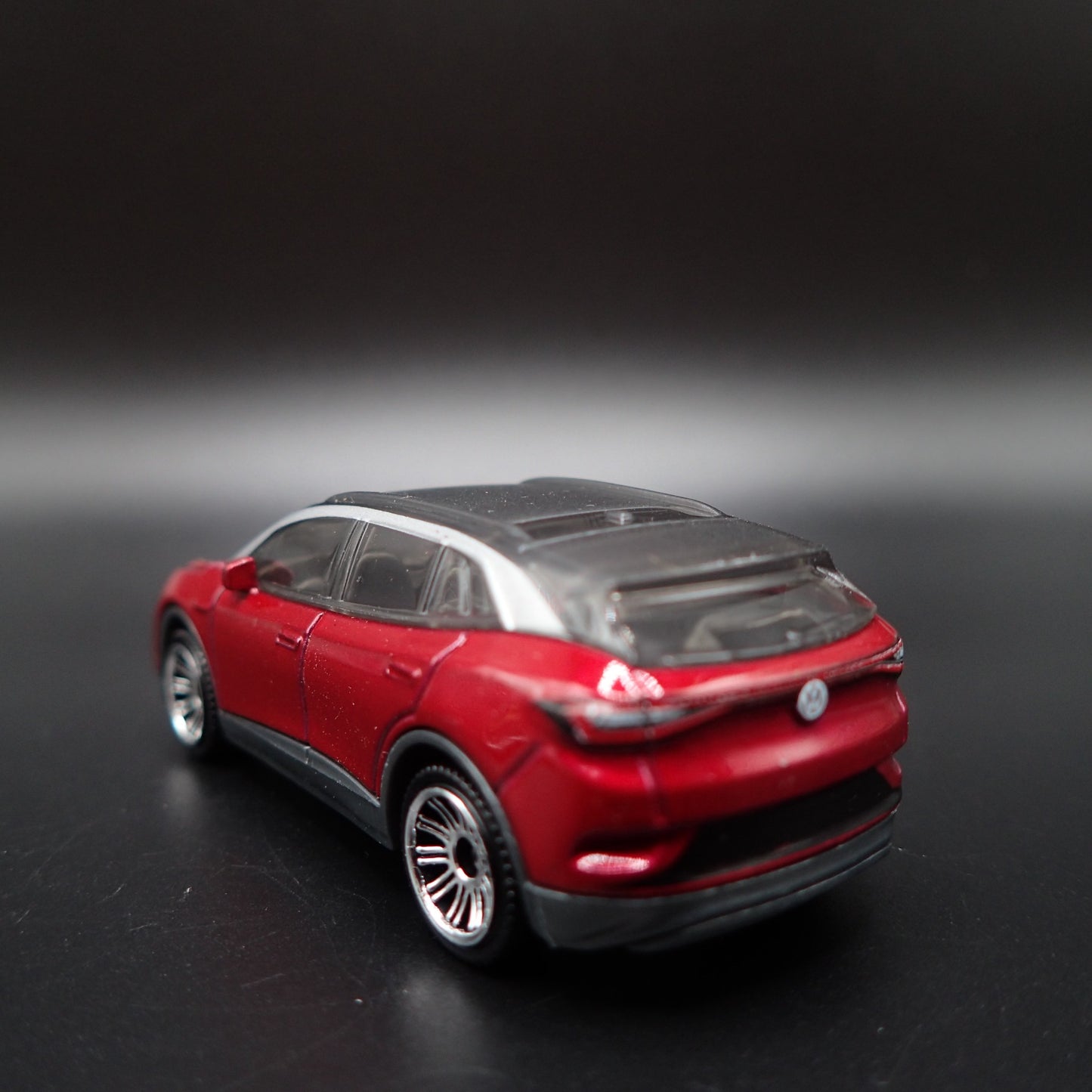 2020-2025 VW VOLKSWAGEN ID 4 ID4 ELECTRIC CAR 1:64 SCALE DIECAST MODEL CAR