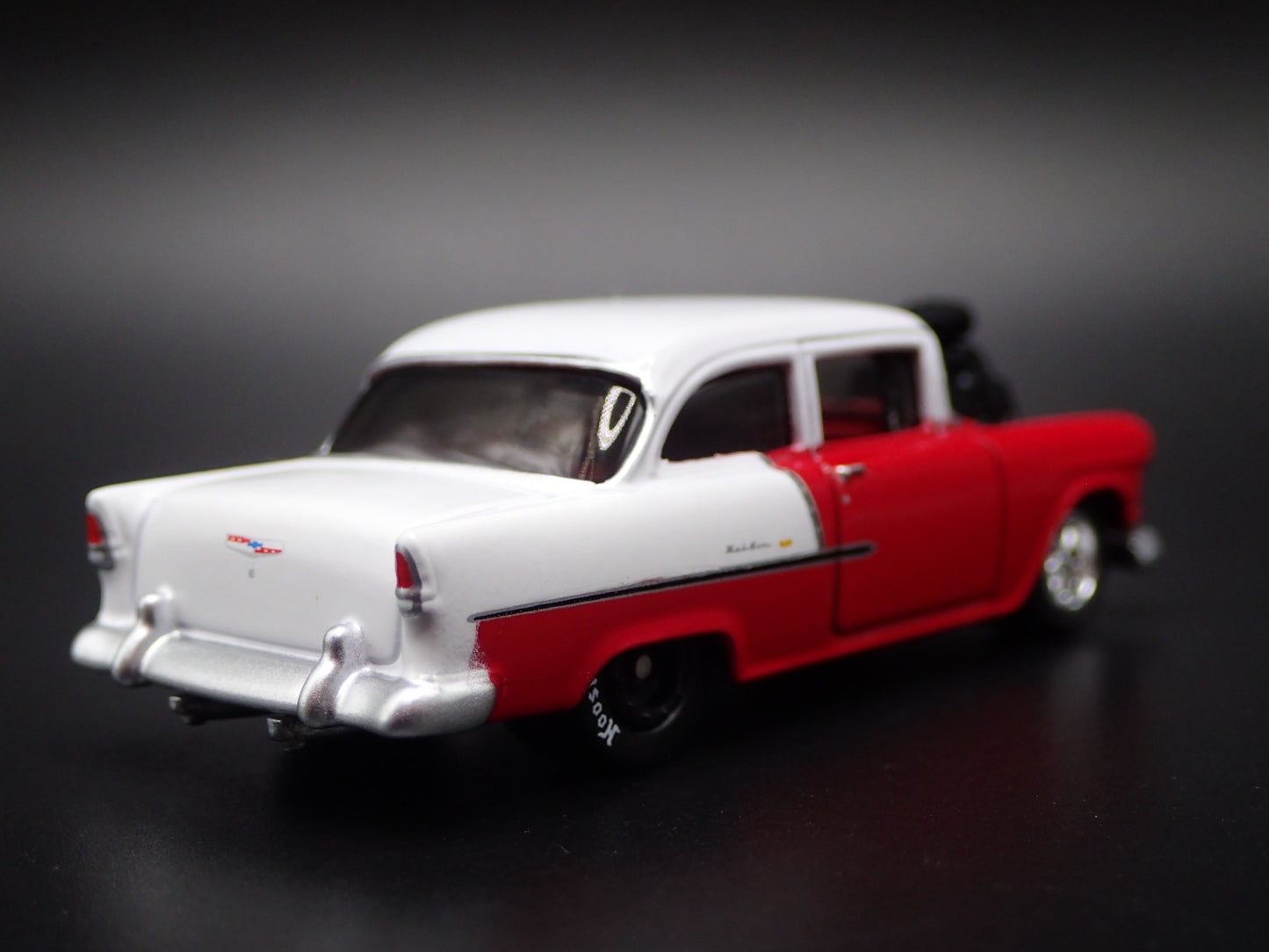 1955 55 CHEVY CHEVROLET BEL AIR RED 1:64 SCALE DIORAMA DIECAST MODEL CAR