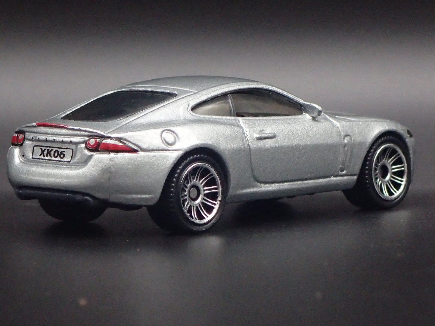 2006-2014 JAGUAR XK SILVER 1/64 SCALE COLLECTIBLE DIORAMA DIECAST MODEL CAR