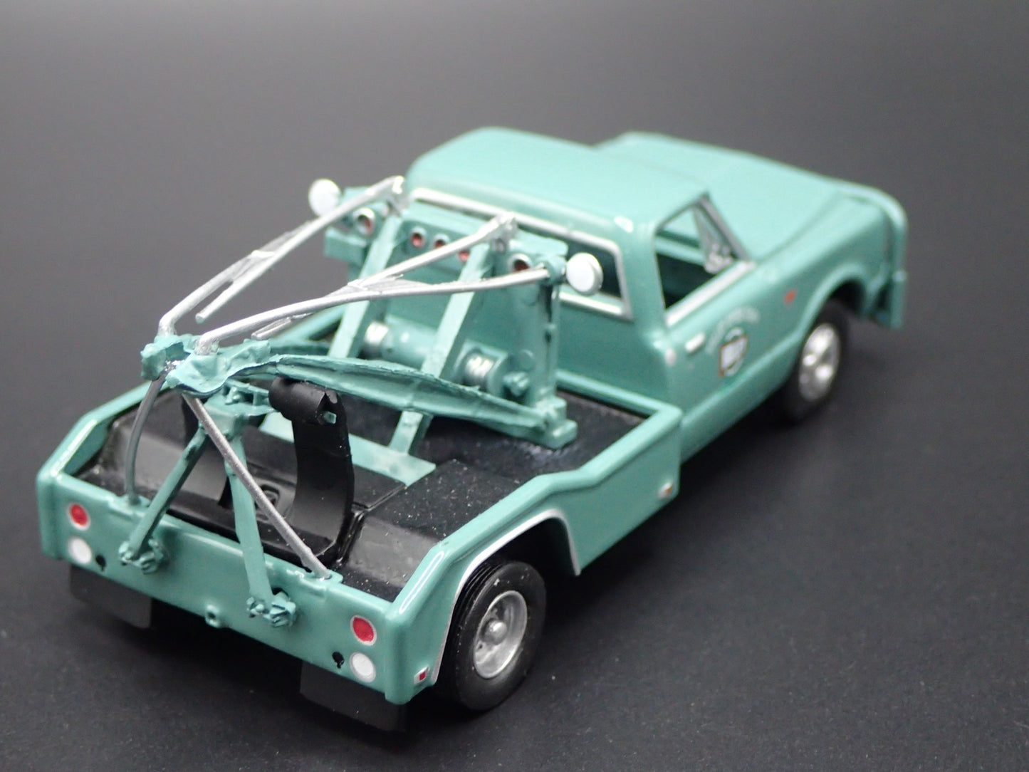 1967 CHEVY CHEVROLET C30 WRECKER TOW TRUCK HOLLEY 1:64 SCALE DIECAST MODEL CAR