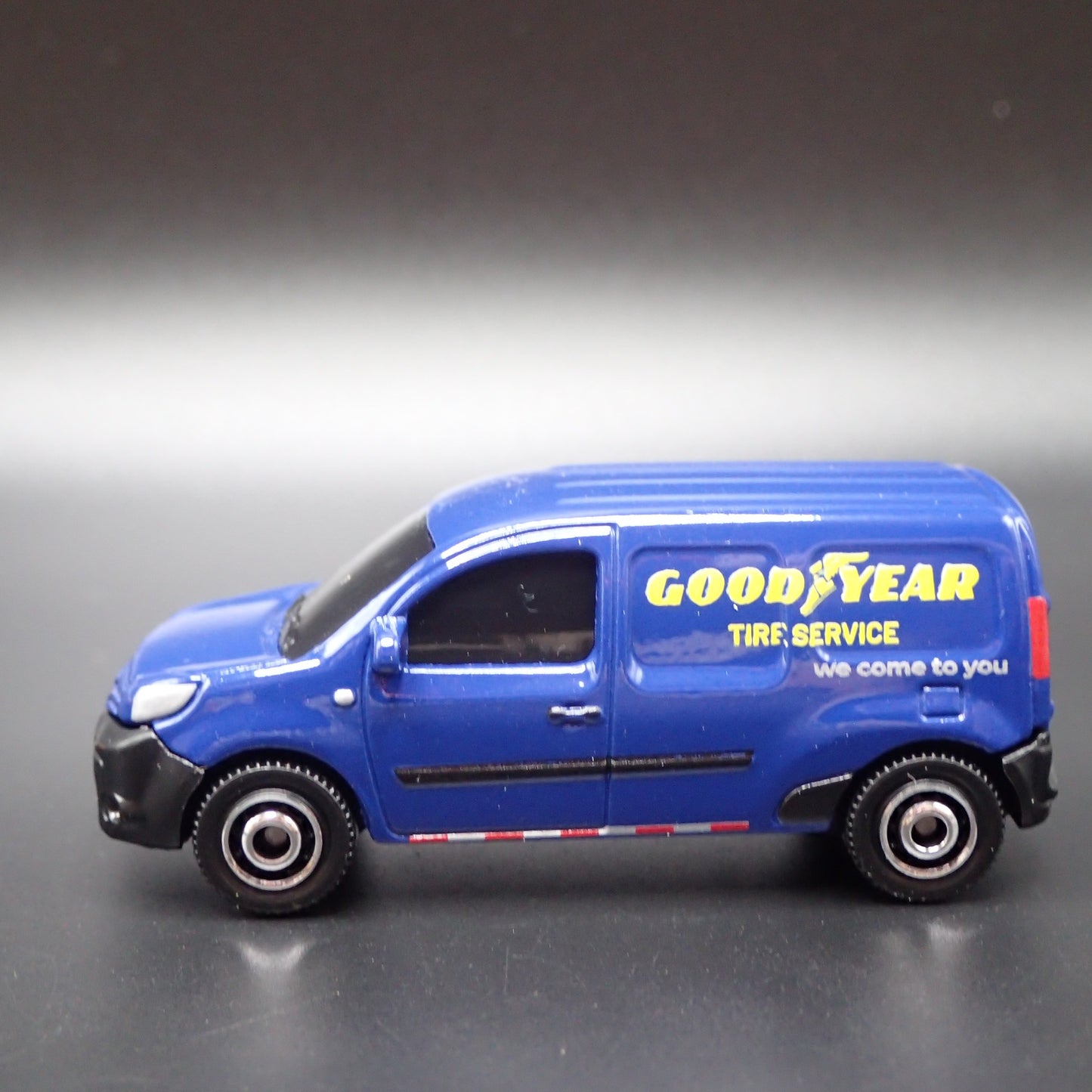 2011-2021 RENAULT KANGOO SPRINTER VAN GOODYEAR 1:64 MB SCALE DIECAST MODEL CAR