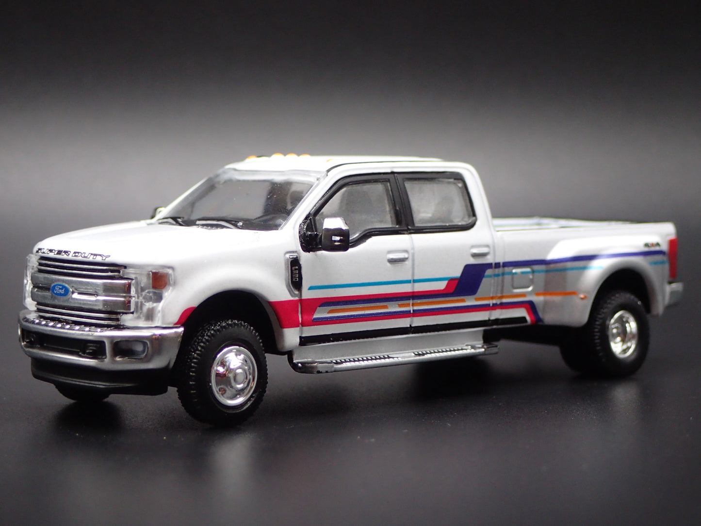 2019 19 FORD F350 DUALLY PICKUP TRUCK w HITCH WHITE 1:64 SCALE DIECAST MODEL CAR
