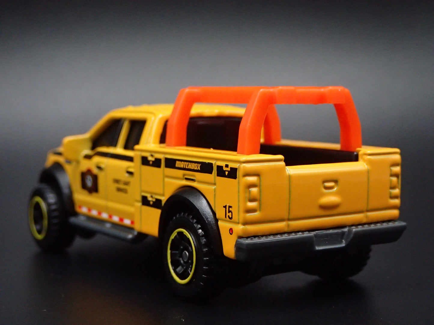 2015 - 2020 FORD F150 TRUCK STREET LIGHT SERVICES 1:64 SCALE DIECAST MODEL CAR