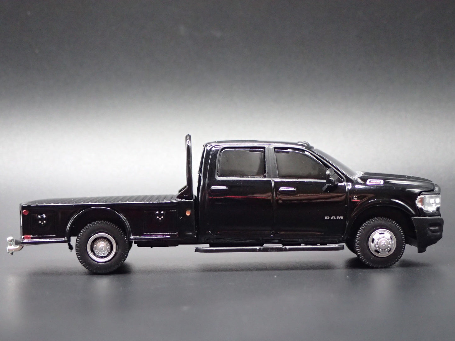 2019-2025 RAM 3500 DUALLY FLATBED TRUCK w HITCH 1/64 SCALE DIECAST MODEL CAR