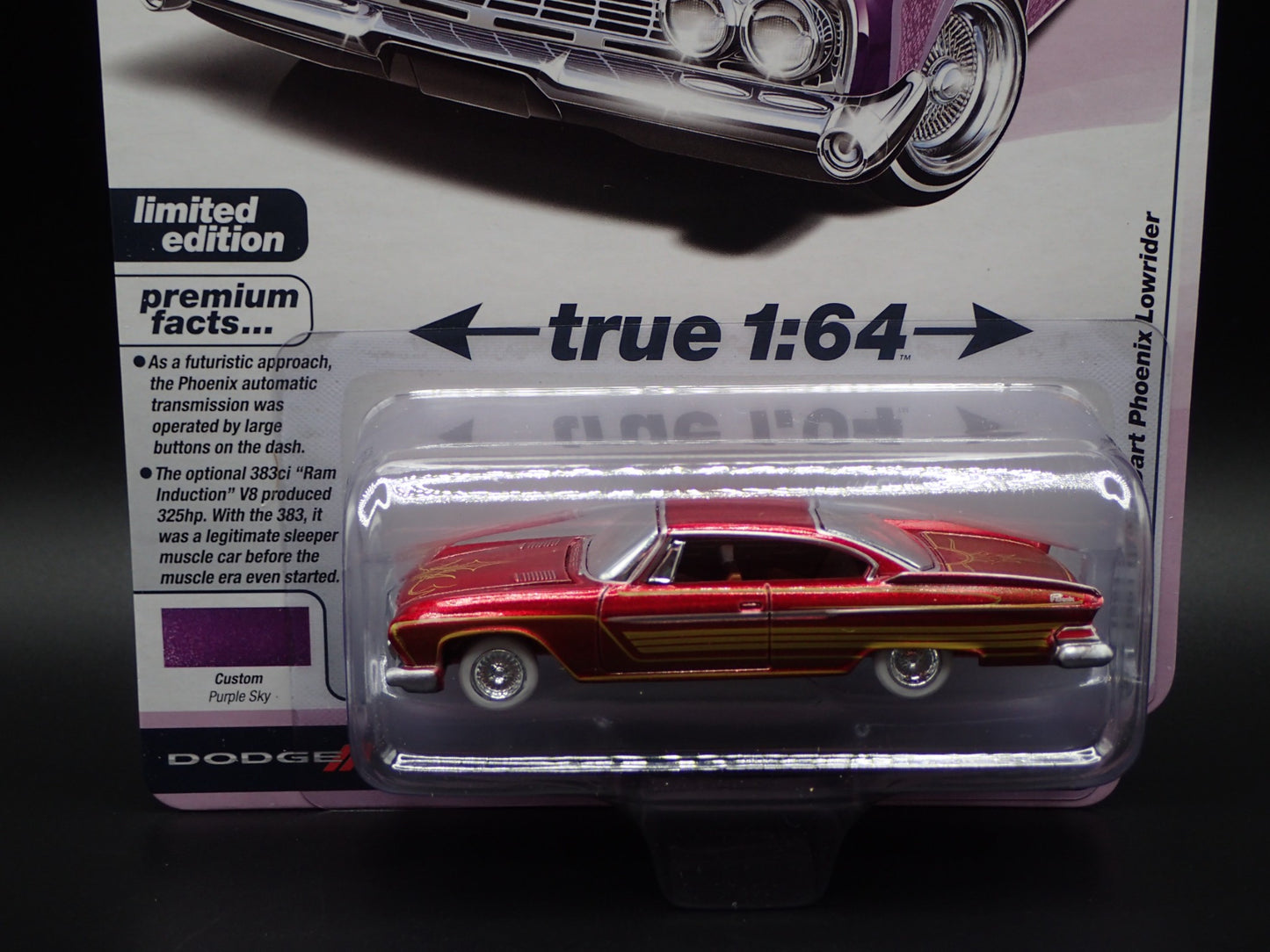 2025 AUTO WORLD ULTRA RED CHASE 1961 DODGE DART PHOENIX VINTAGE MUSCLE 2B