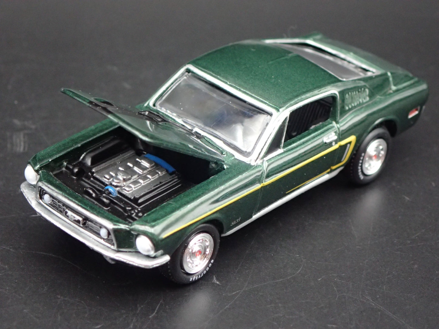 1968 68 FORD MUSTANG GT FASTBACK GREEN 1:64 SCALE COLLECTIBLE DIECAST MODEL CAR
