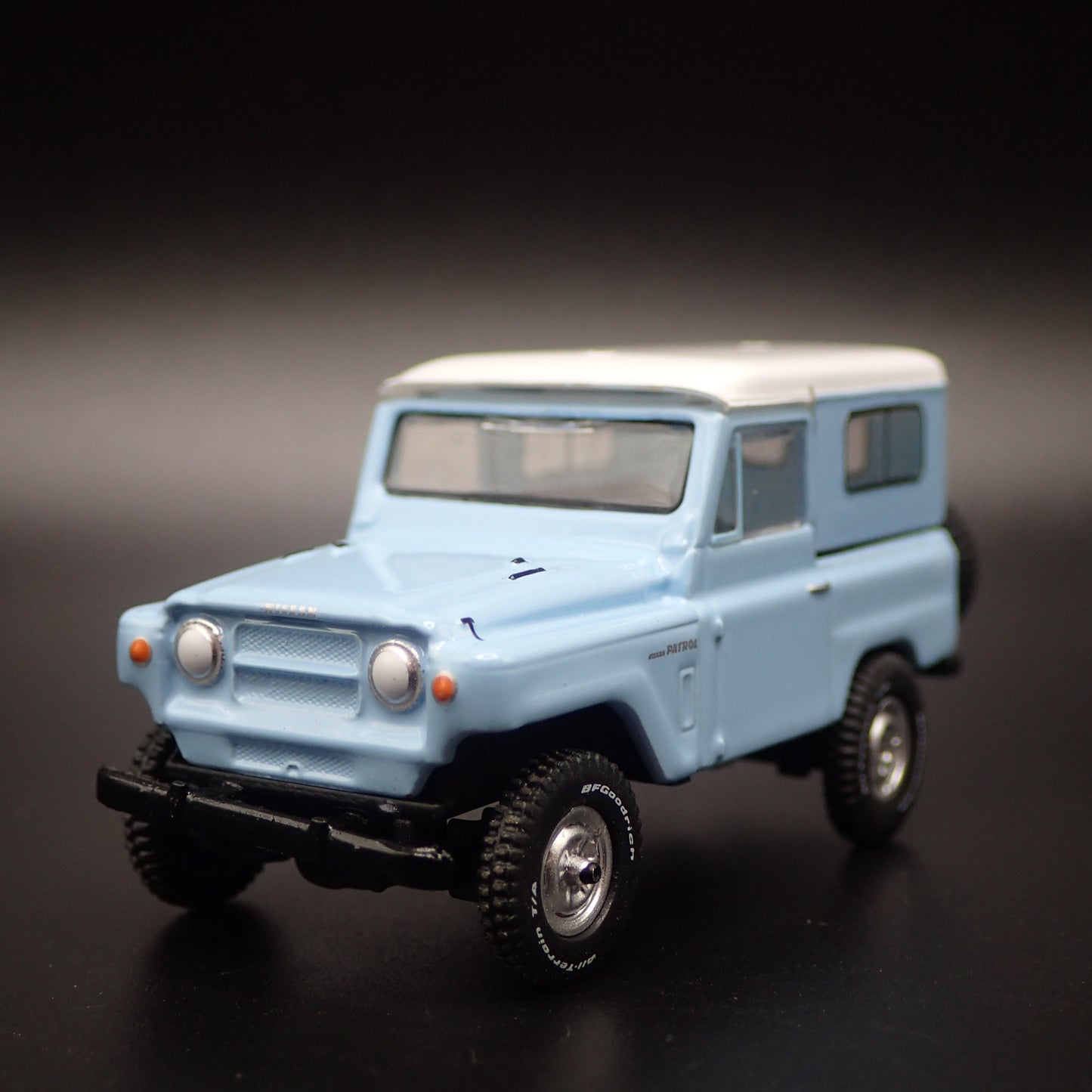 1960-1980 NISSAN PATROL SUV TRUCK BLUE 1:64 SCALE COLLECTIBLE DIECAST MODEL CAR