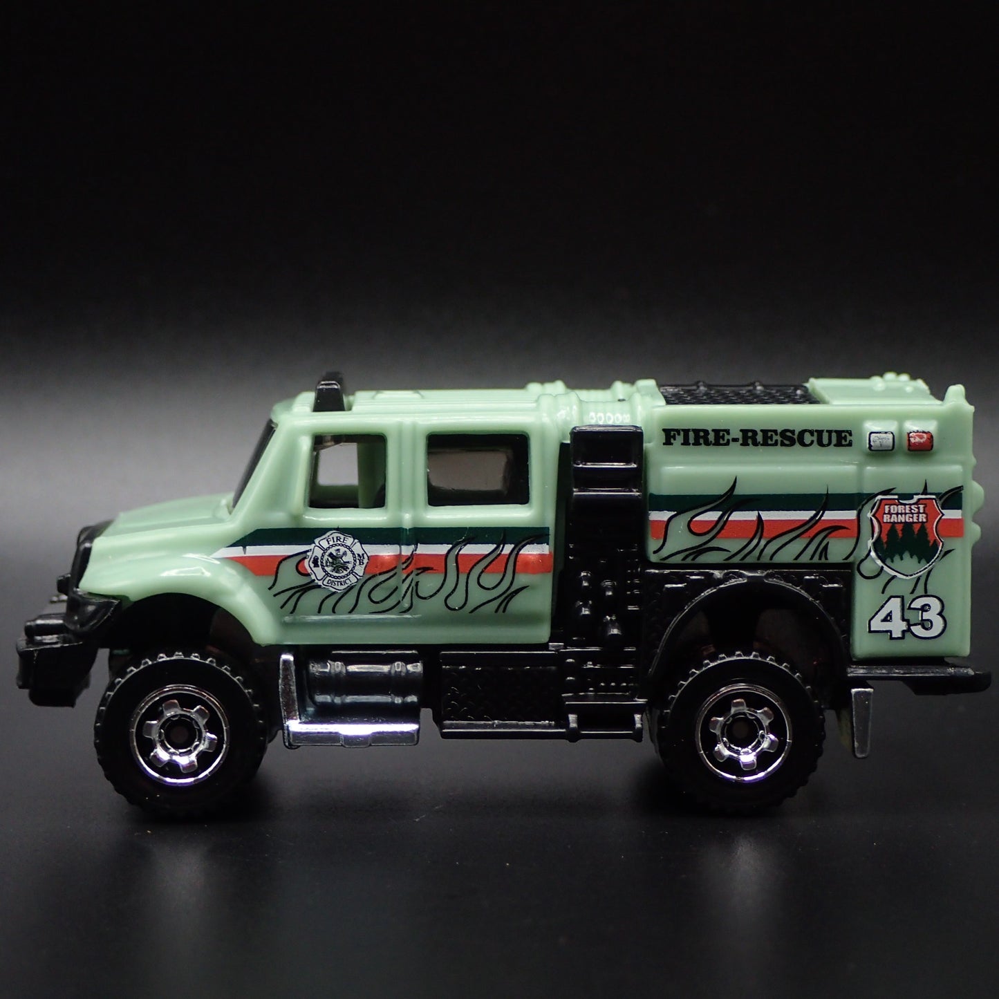 CAL FIRE INTERNATIONAL WORKSTAR BRUSH FIRE TRUCK 1:64 MB SCALE DIECAST MODEL CAR