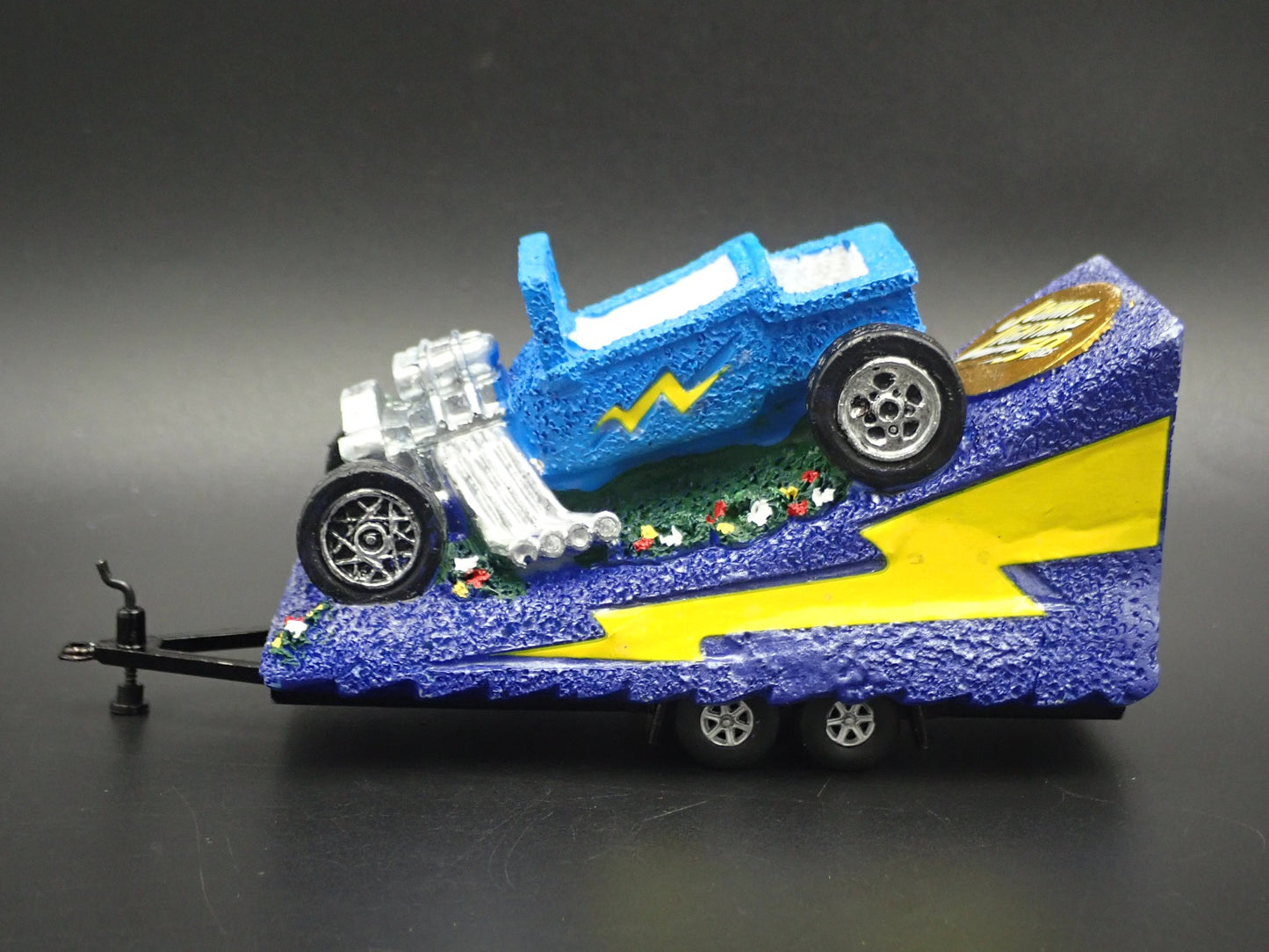 JOHNNY LIGHTNING 50TH ANV PARADE TRAILER W/ HITCH 1:64 SCALE POLYRESIN MODEL CAR