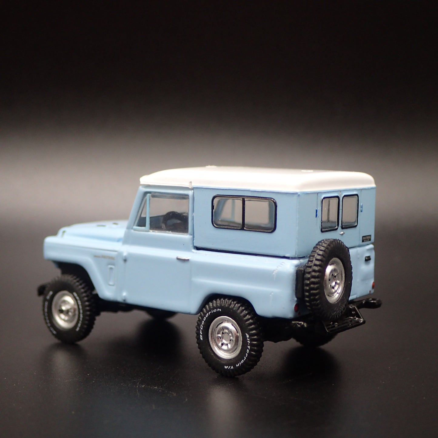 1960-1980 NISSAN PATROL SUV TRUCK BLUE 1:64 SCALE COLLECTIBLE DIECAST MODEL CAR