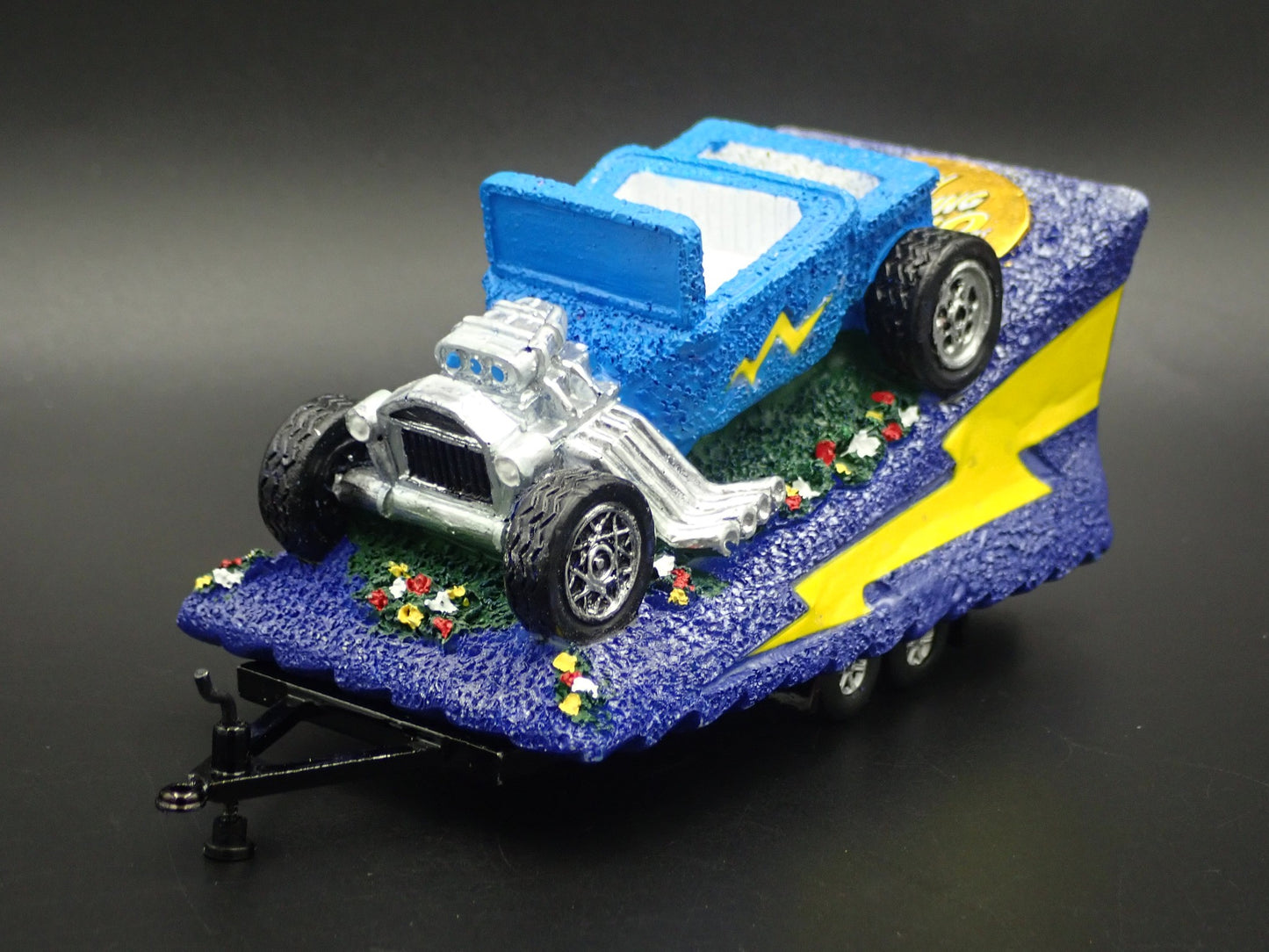 JOHNNY LIGHTNING 50TH ANV PARADE TRAILER W/ HITCH 1:64 SCALE POLYRESIN MODEL CAR