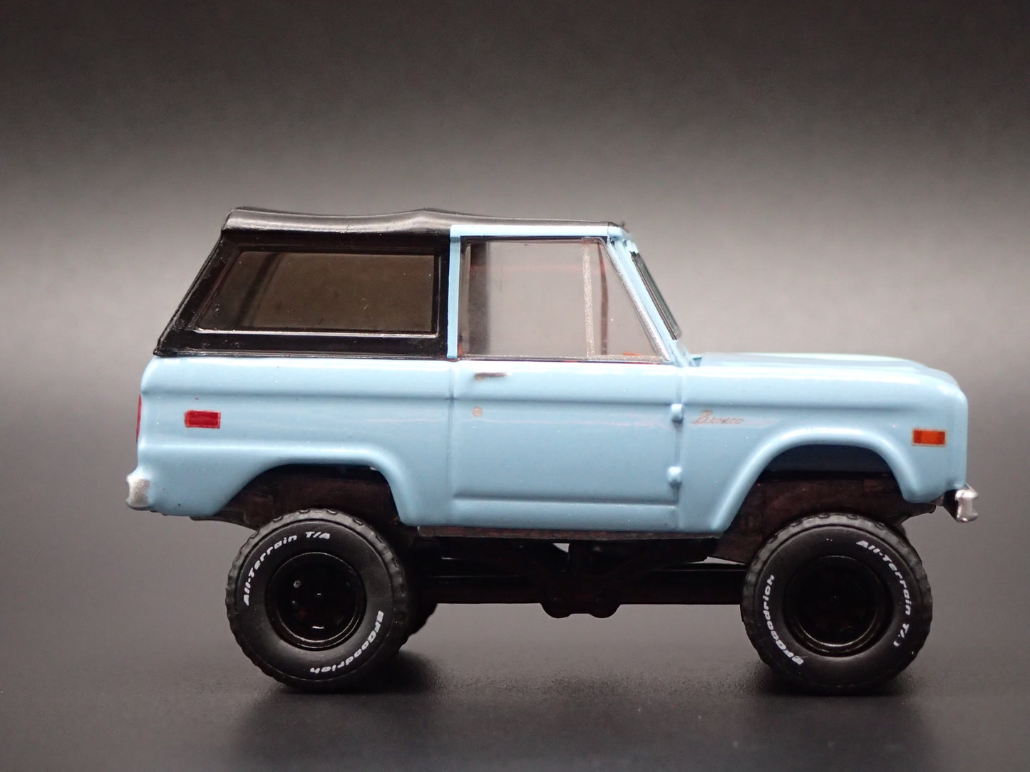 1972 72 FORD BRONCO SUV 4X4 TEAL 1:64 SCALE COLLECTIBLE DIECAST MODEL CAR