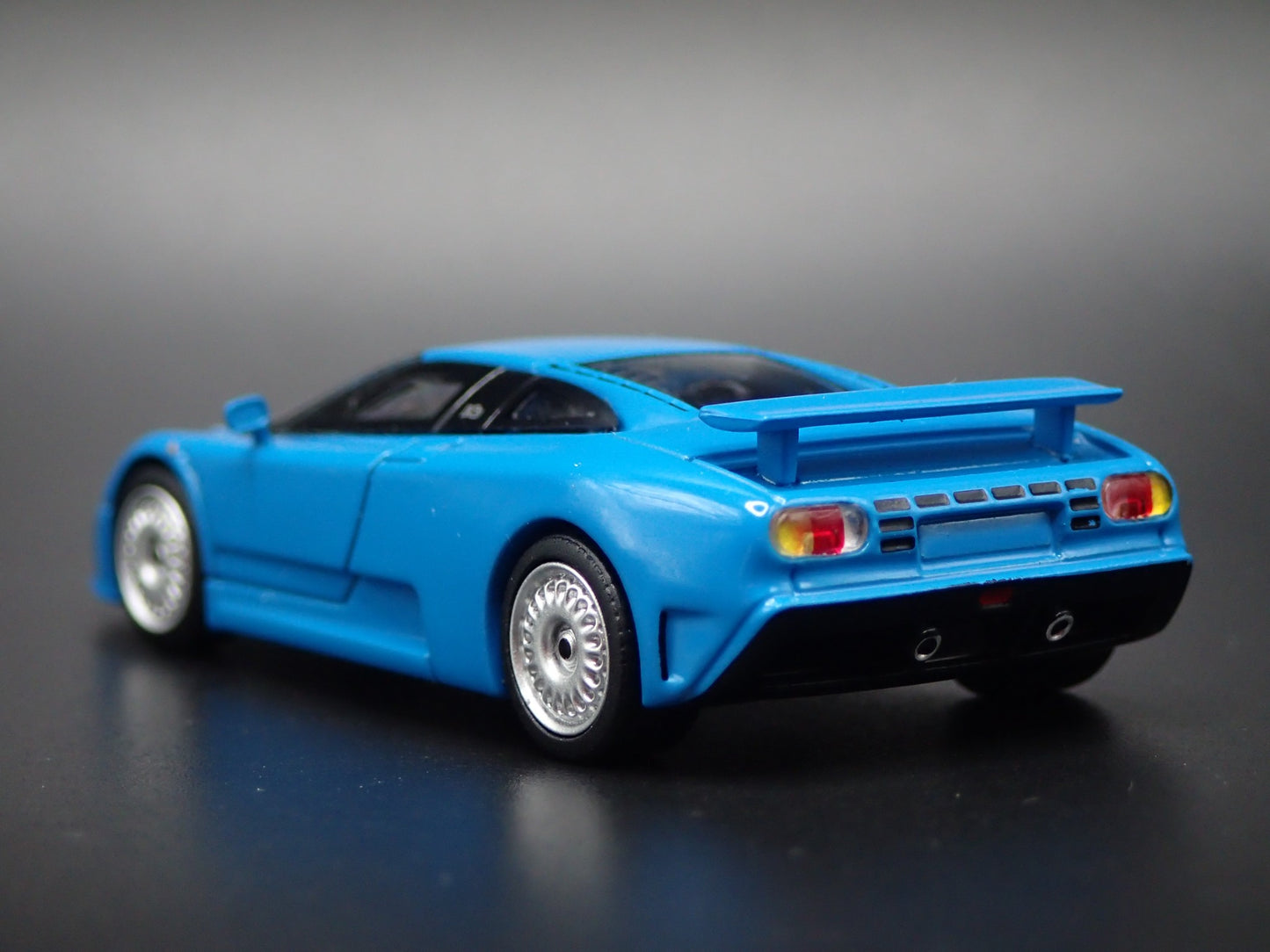 1991-1995 BUGATTI EB110 GT SUPER CAR BLUE 1:64 SCALEDIORAMA DIECAST MODEL CAR