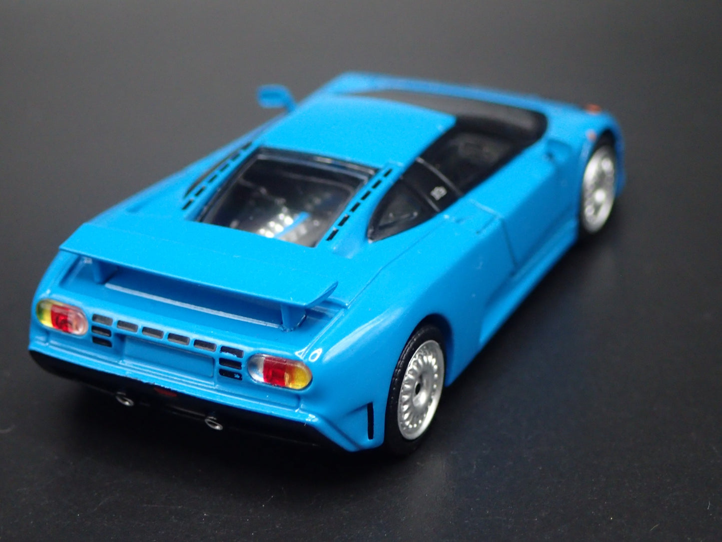 1991-1995 BUGATTI EB110 GT SUPER CAR BLUE 1:64 SCALEDIORAMA DIECAST MODEL CAR