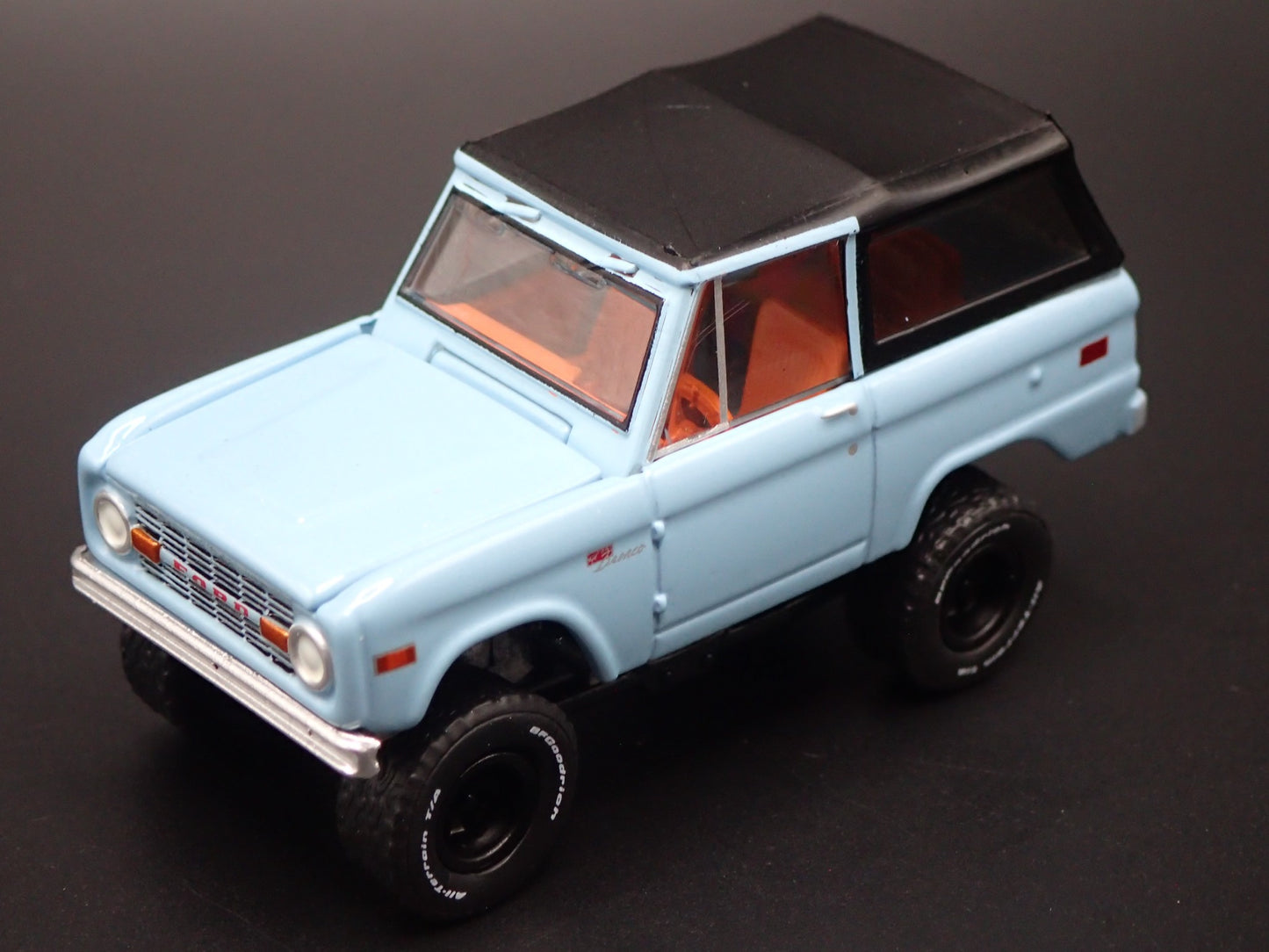 1972 72 FORD BRONCO SUV 4X4 TEAL 1:64 SCALE COLLECTIBLE DIECAST MODEL CAR